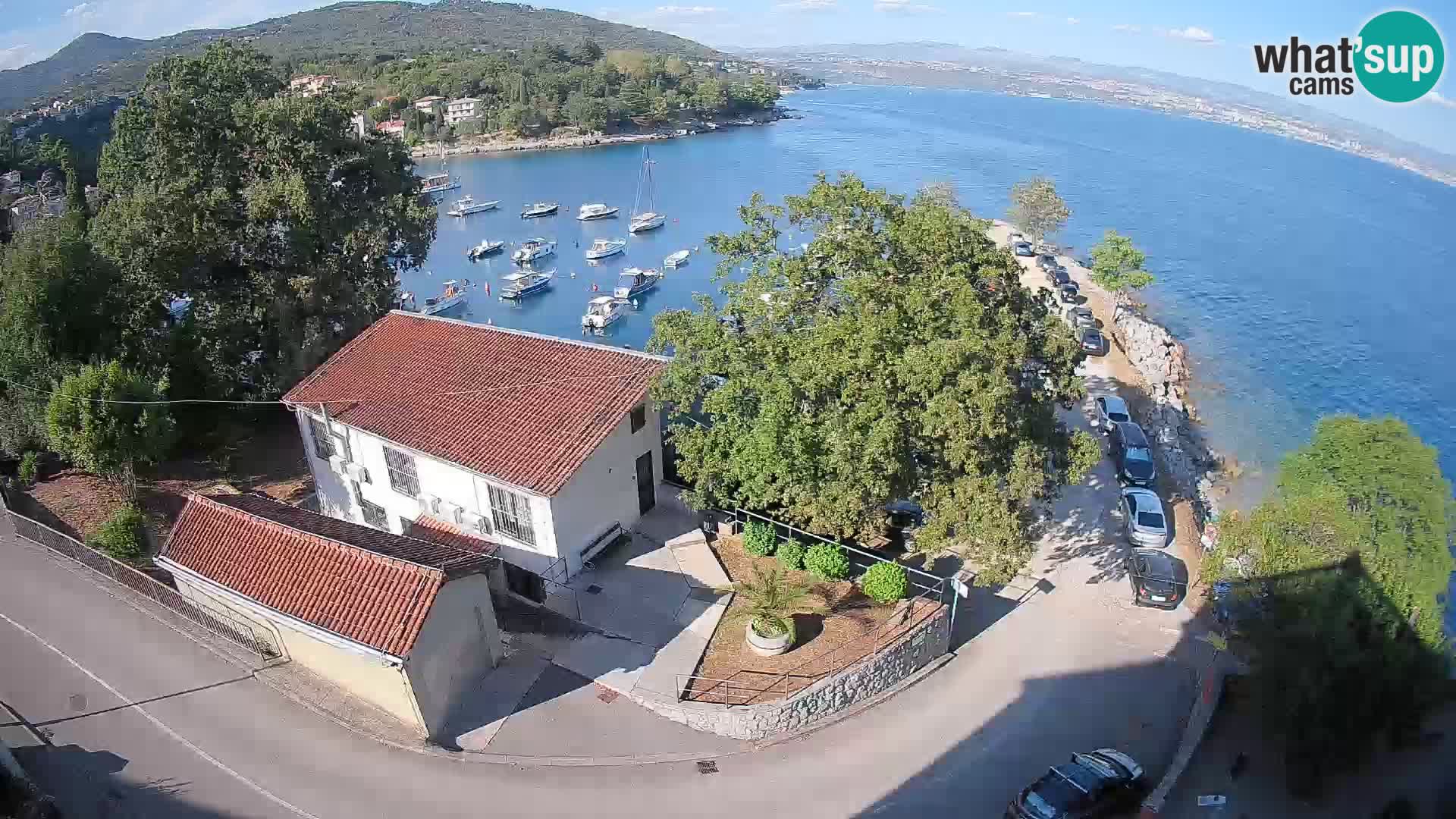 Ika Harbor Webcam – LIVE View of the Harbor and Opatija Lights