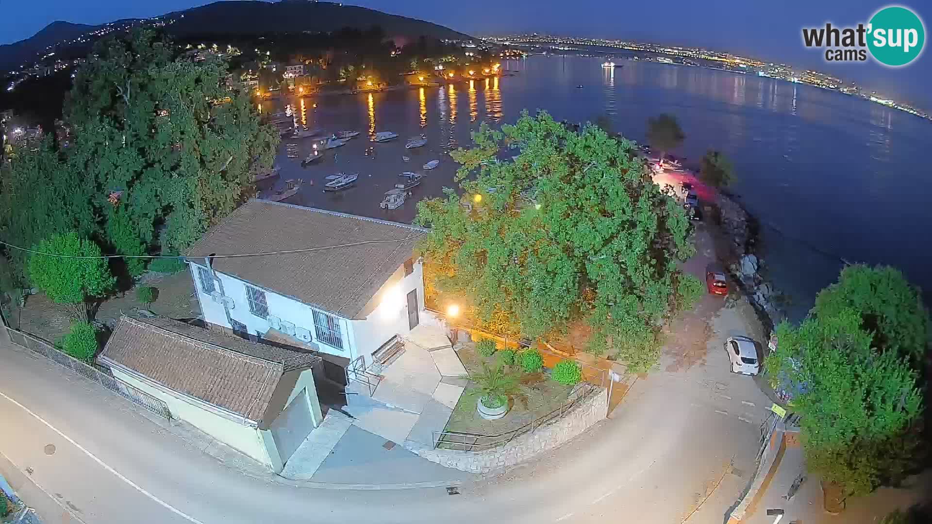 Ika Harbor Webcam – LIVE View of the Harbor and Opatija Lights