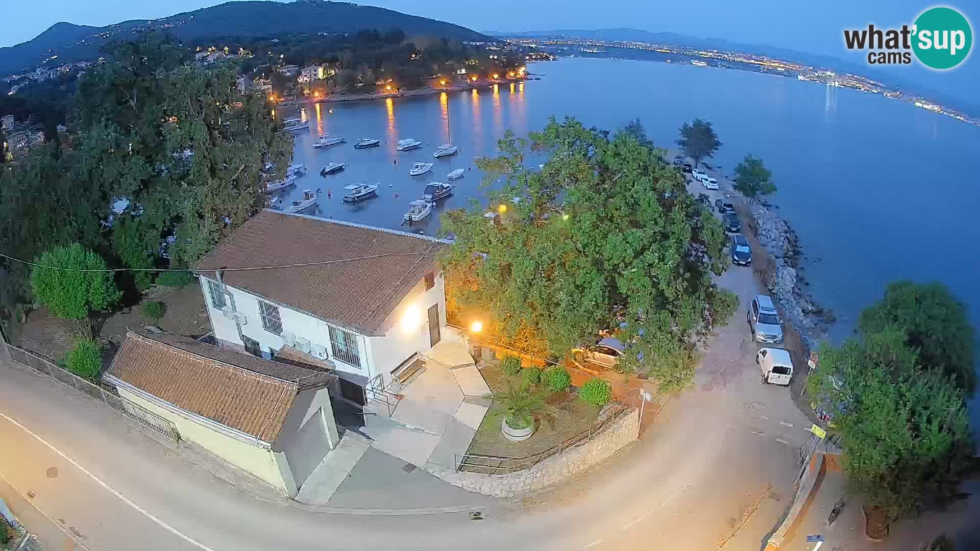 Ika Harbor Webcam – LIVE View of the Harbor and Opatija Lights