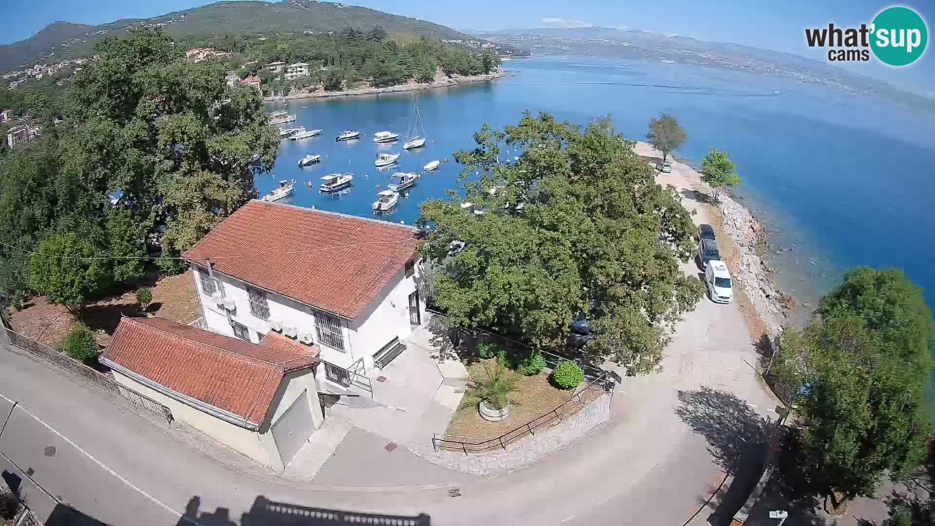 Ika Harbor Webcam – LIVE View of the Harbor and Opatija Lights