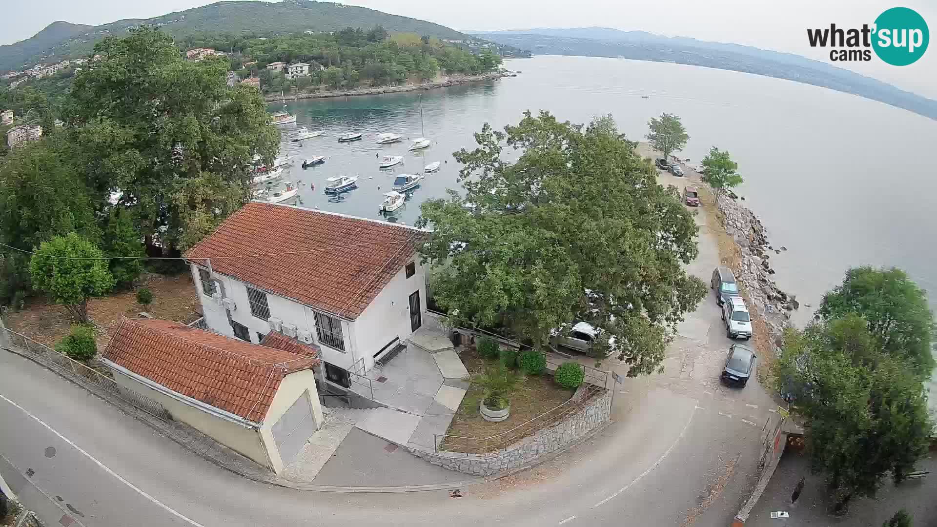 Web kamera luka Ika – Pogled uživo na luku i svjetla Opatije