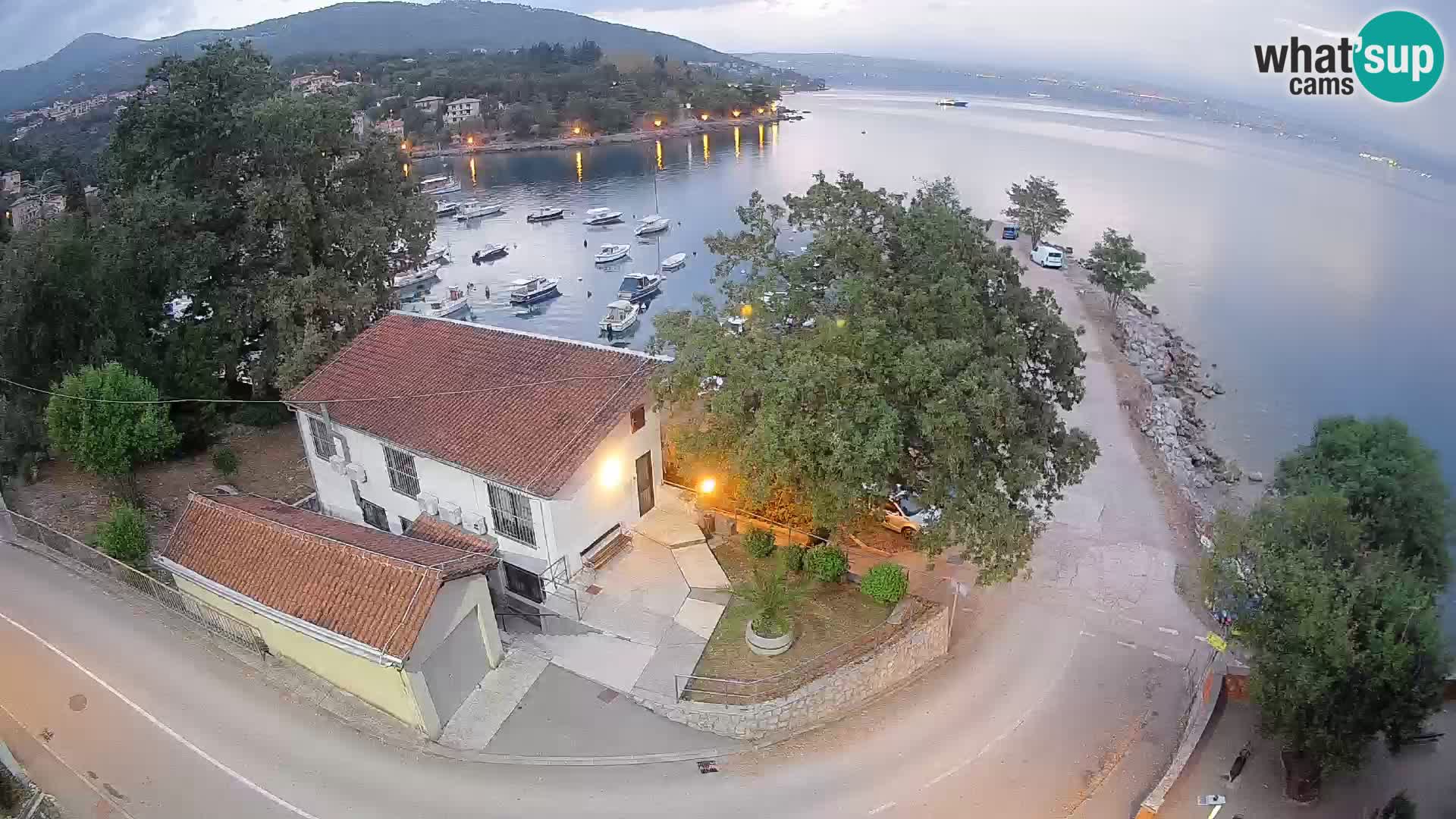 Webcam puerto de Ika – Vista en directo y luces de Opatija