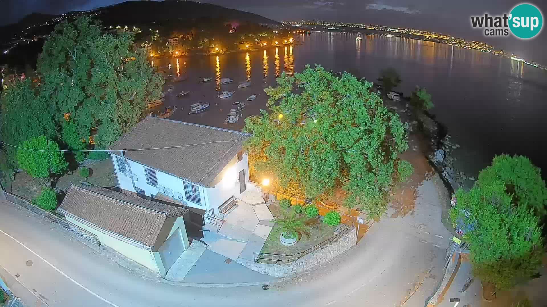 Ika Harbor Webcam – LIVE View of the Harbor and Opatija Lights