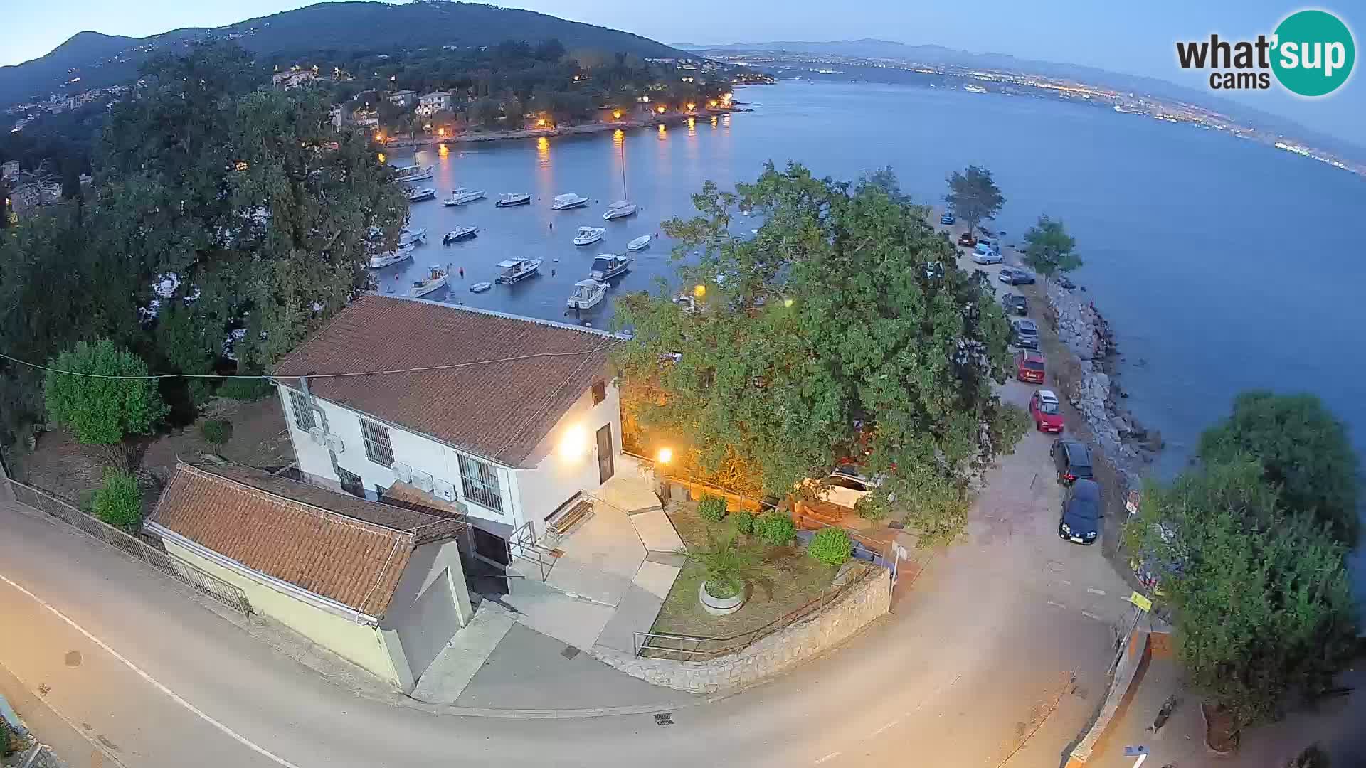 Ika Harbor Webcam – LIVE View of the Harbor and Opatija Lights