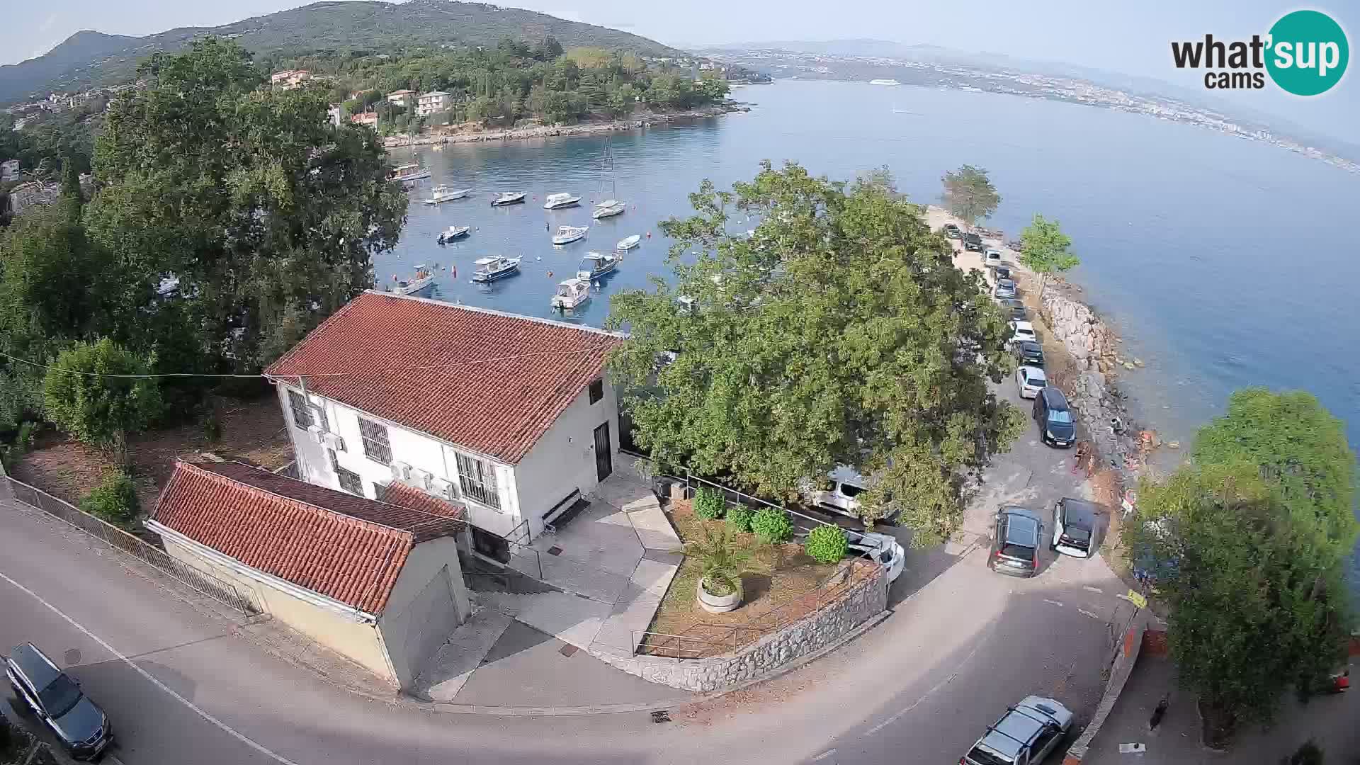 Spletna kamera pristanišče Ika – Pogled v živo na pristanišče in luči Opatije