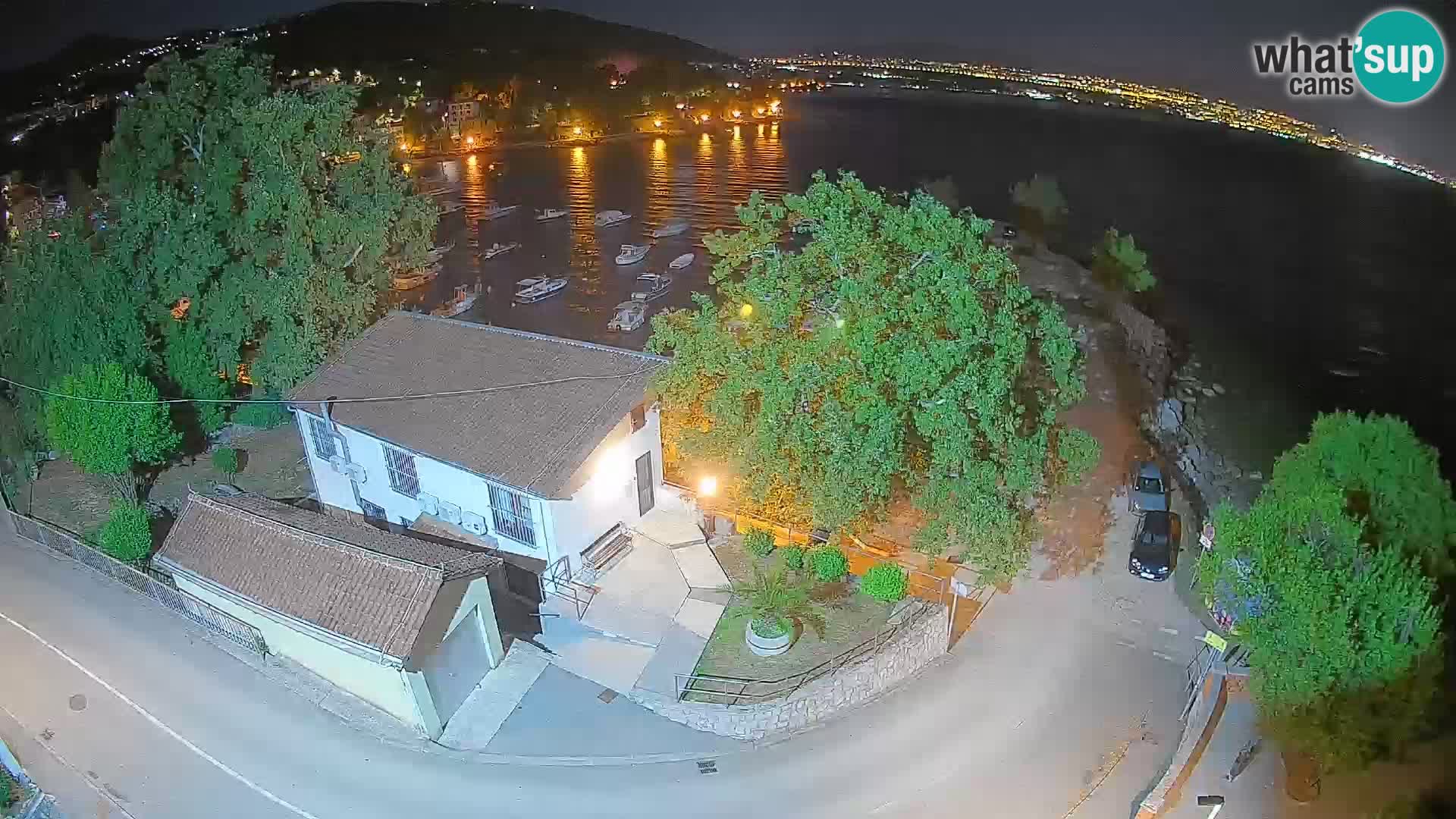 Ika Harbor Webcam – LIVE View of the Harbor and Opatija Lights