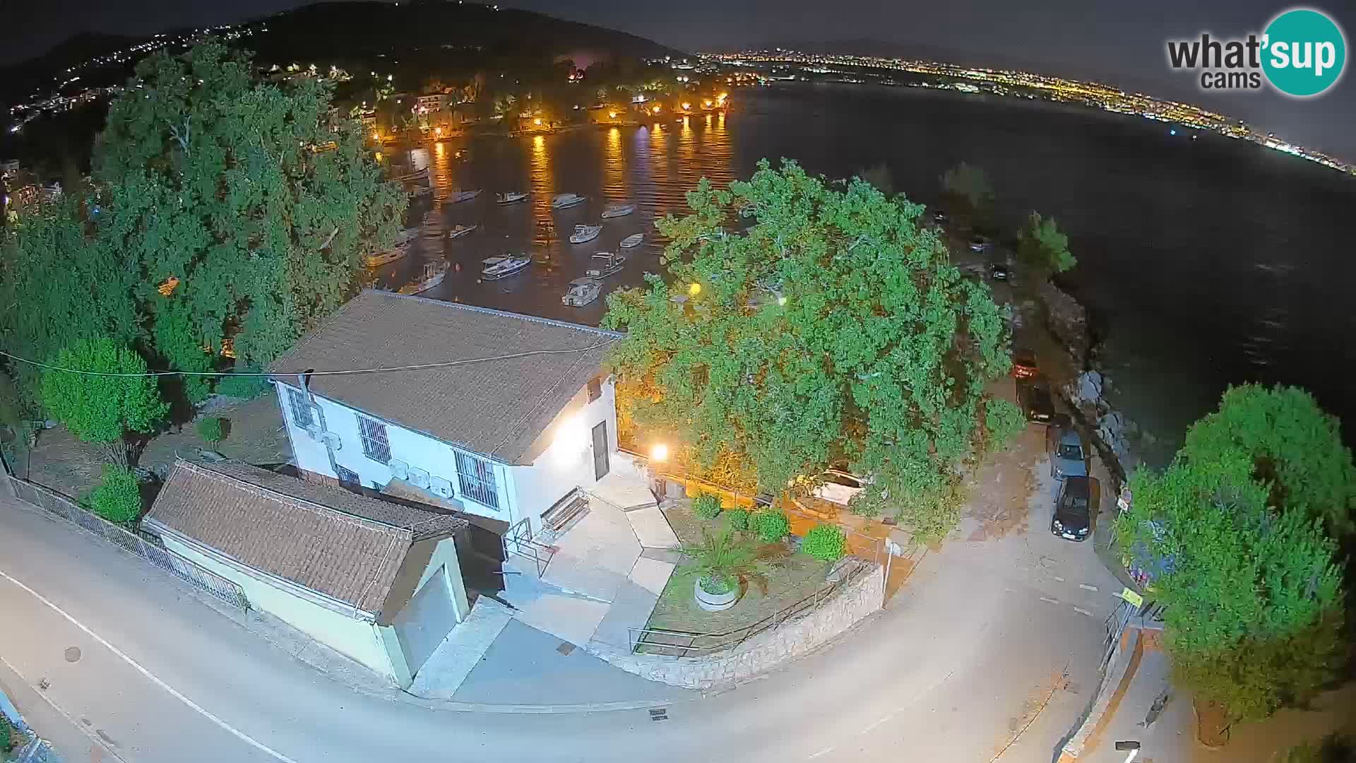 Ika Harbor Webcam – LIVE View of the Harbor and Opatija Lights