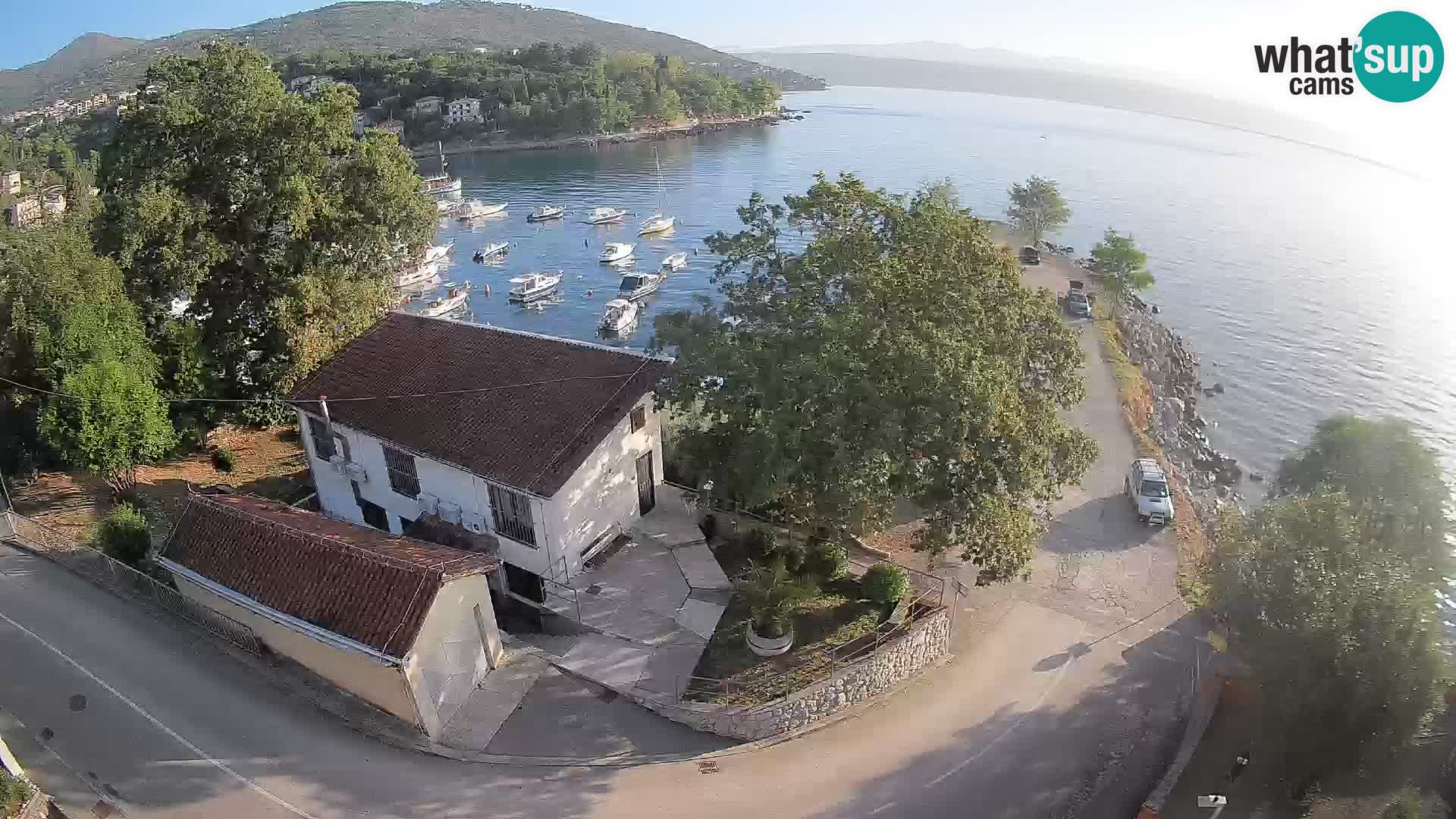 Ika Harbor Webcam – LIVE View of the Harbor and Opatija Lights