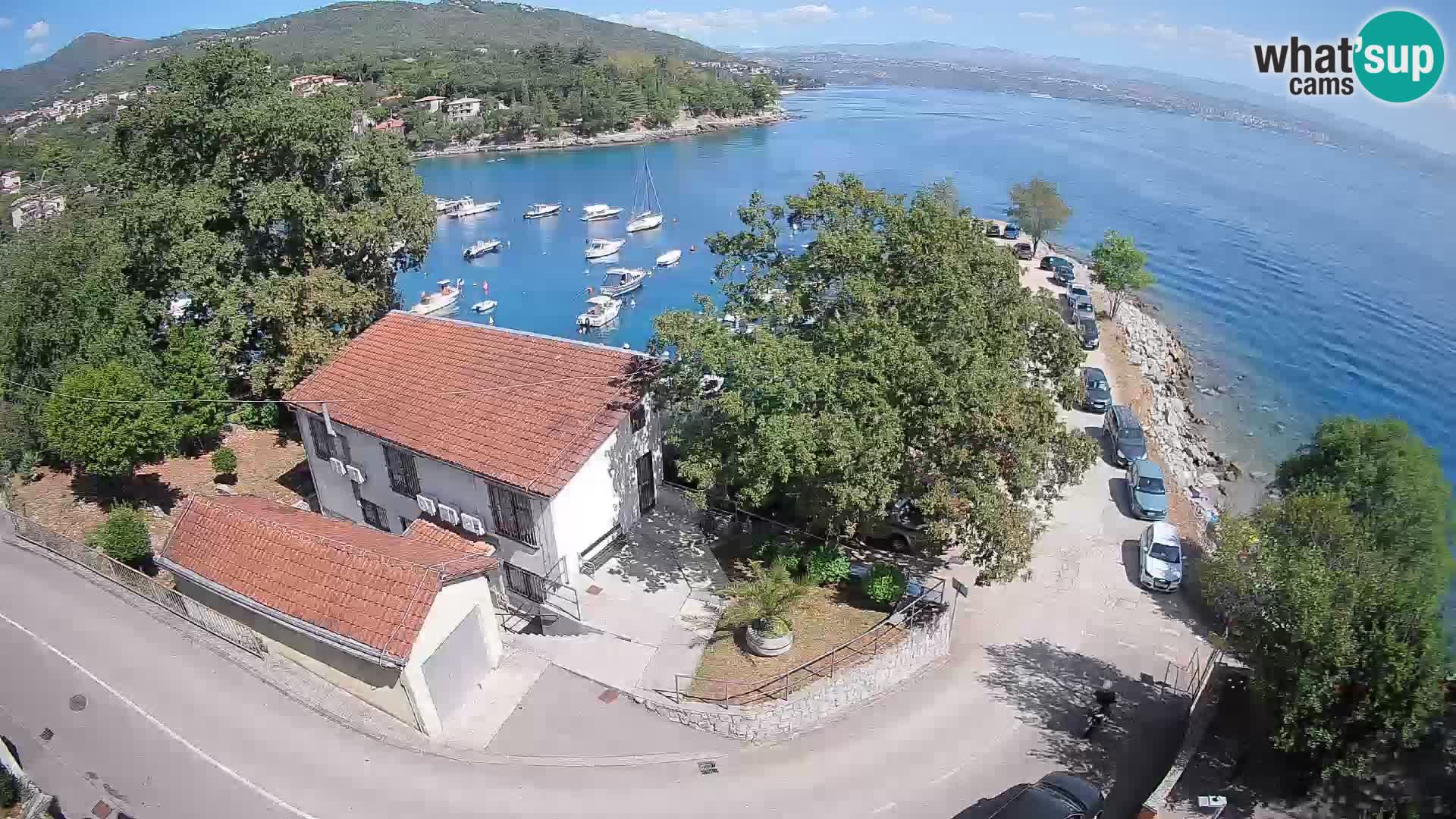 Ika Harbor Webcam – LIVE View of the Harbor and Opatija Lights