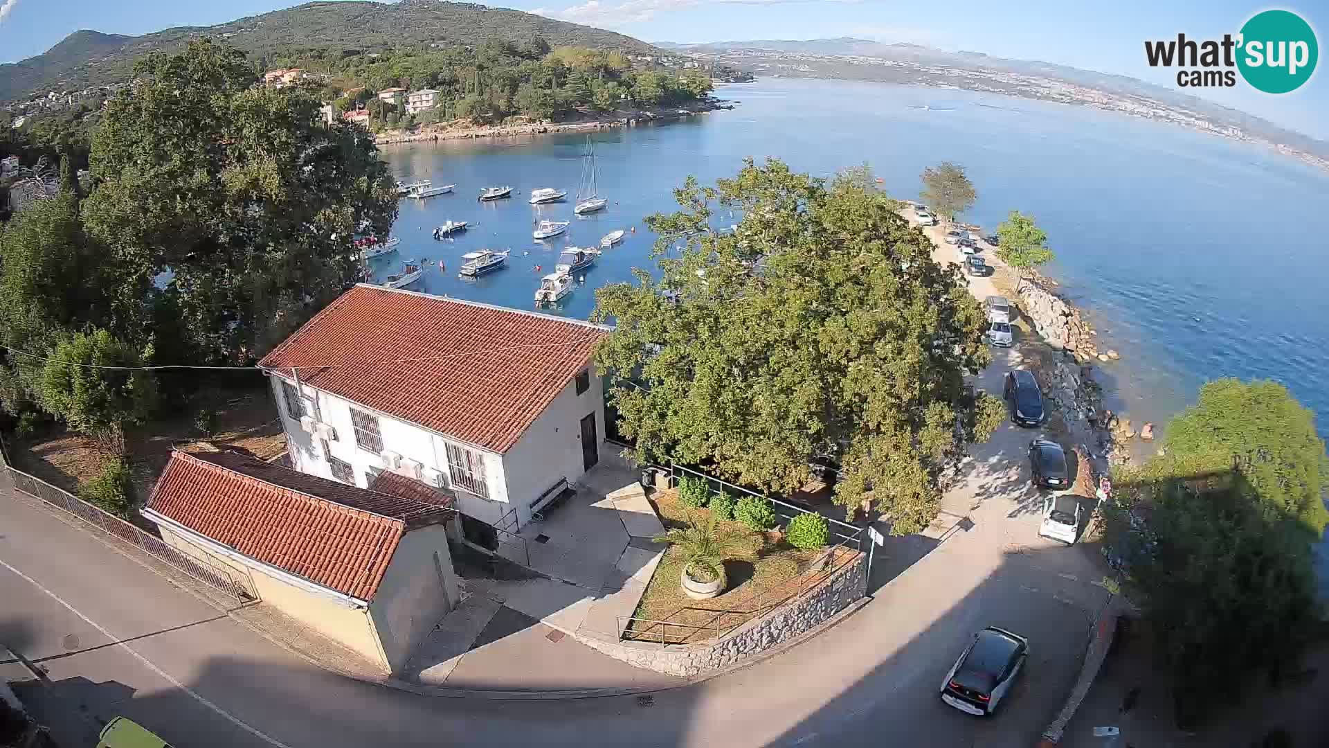 Ika Harbor Webcam – LIVE View of the Harbor and Opatija Lights