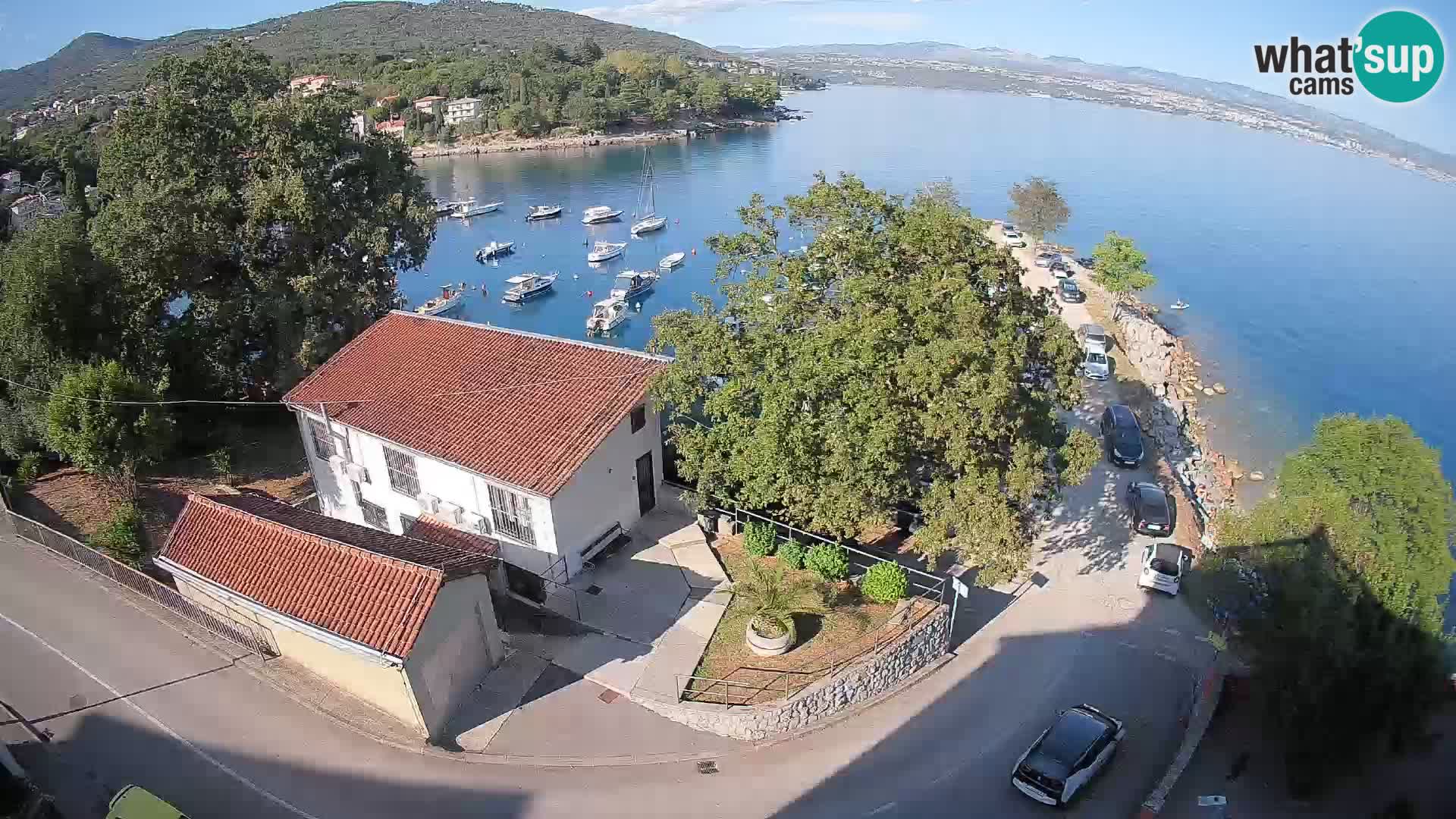 Ika Harbor Webcam – LIVE View of the Harbor and Opatija Lights