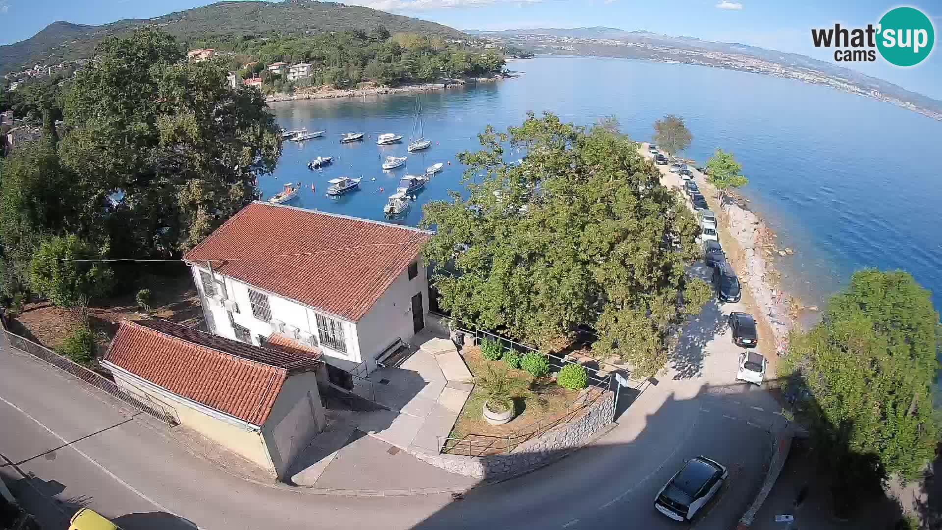 Ika Harbor Webcam – LIVE View of the Harbor and Opatija Lights