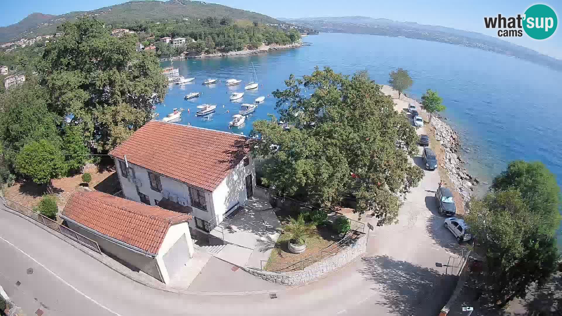 Ika Harbor Webcam – LIVE View of the Harbor and Opatija Lights