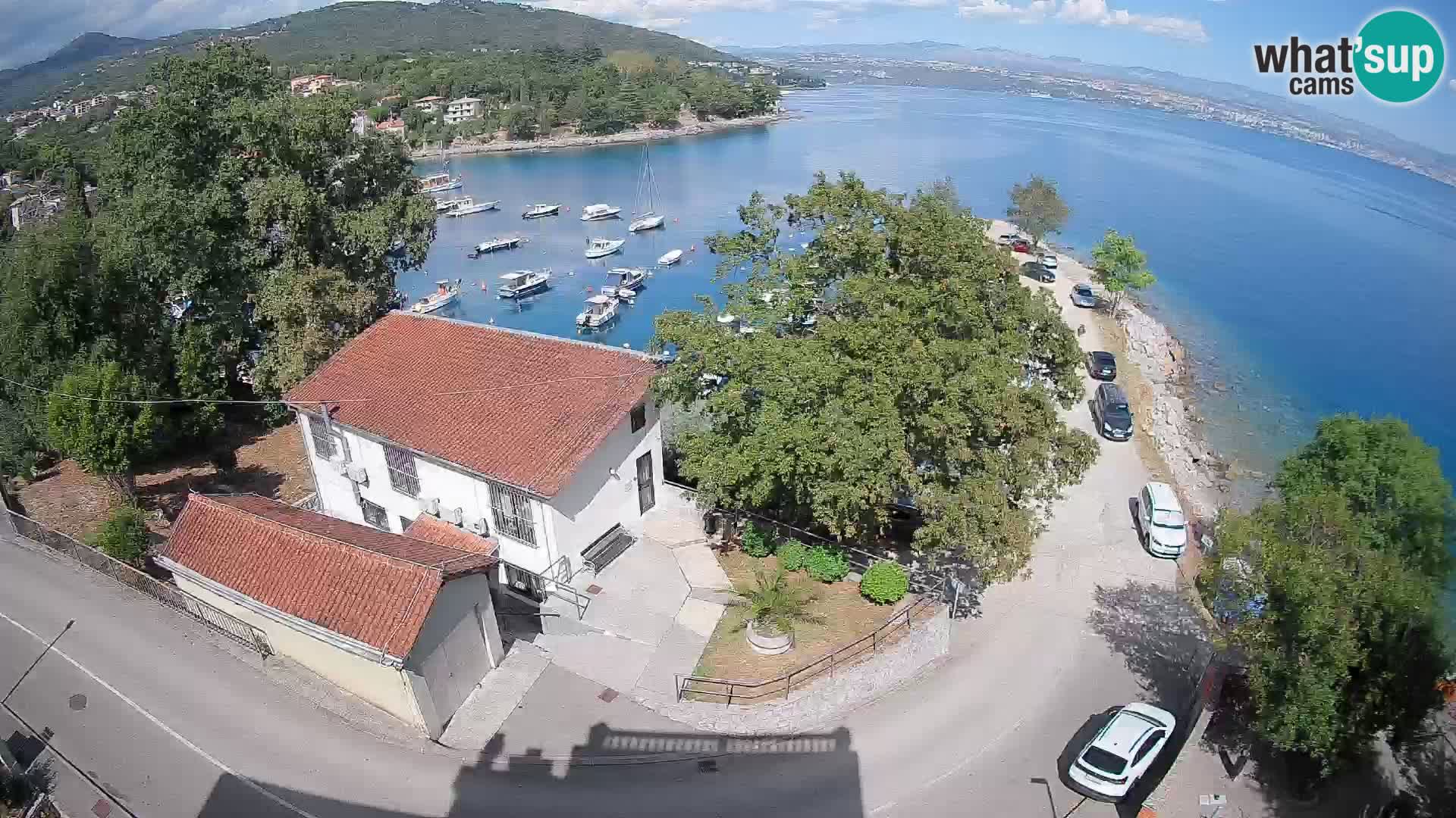 Ika Harbor Webcam – LIVE View of the Harbor and Opatija Lights