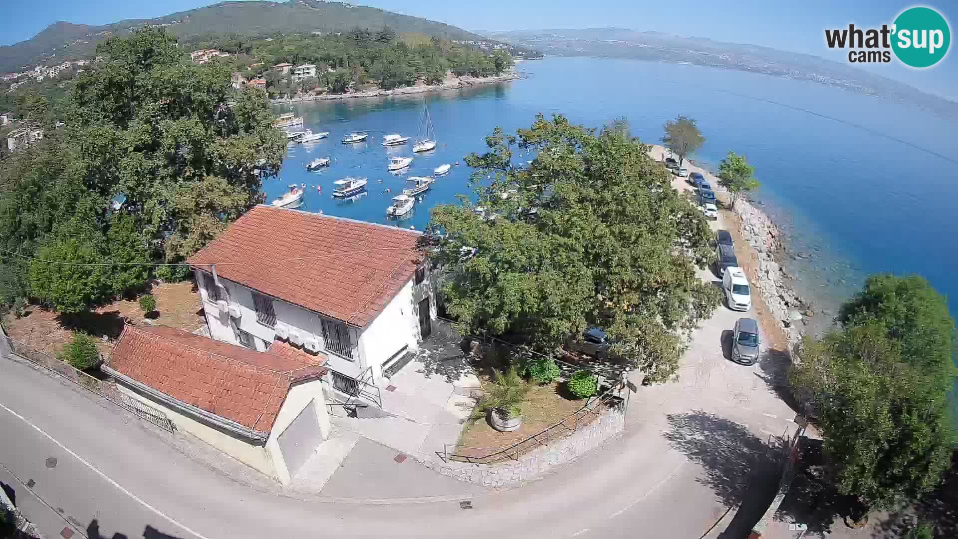 Ika Harbor Webcam – LIVE View of the Harbor and Opatija Lights
