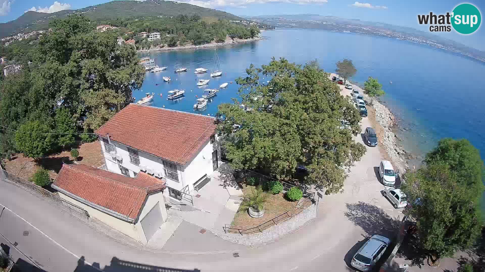 Ika Harbor Webcam – LIVE View of the Harbor and Opatija Lights