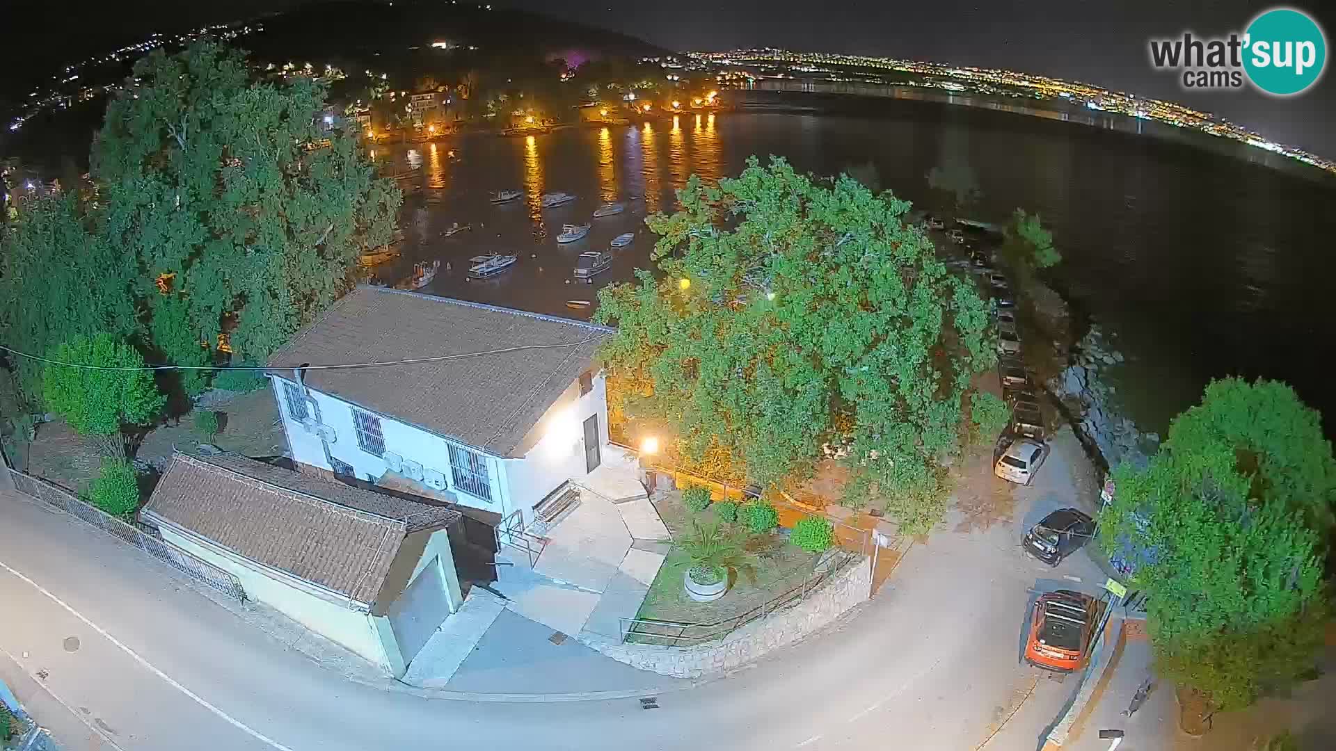 Ika Harbor Webcam – LIVE View of the Harbor and Opatija Lights