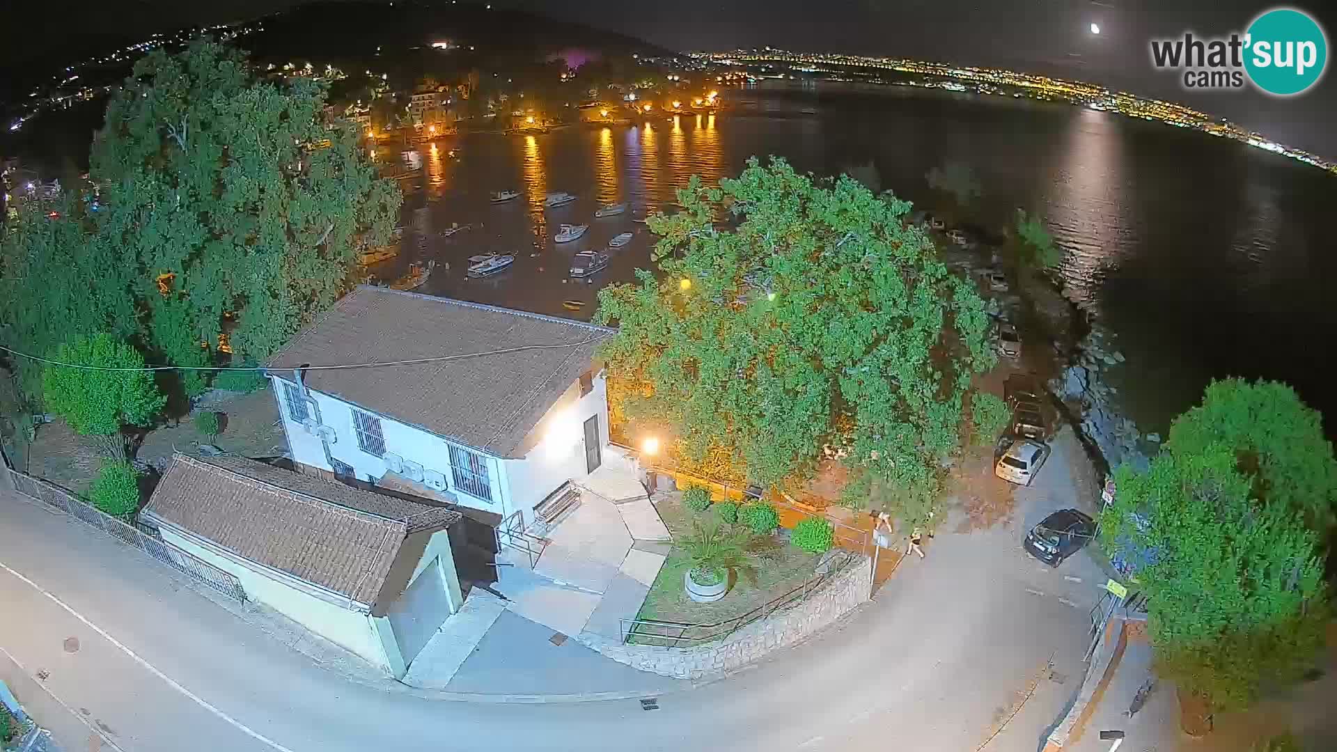 Ika Harbor Webcam – LIVE View of the Harbor and Opatija Lights