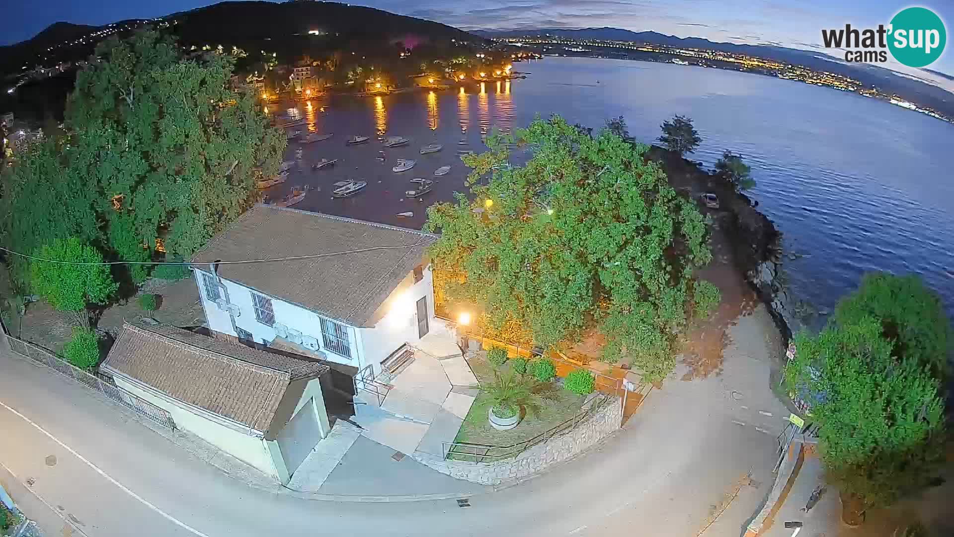 Webcam puerto de Ika – Vista en directo y luces de Opatija