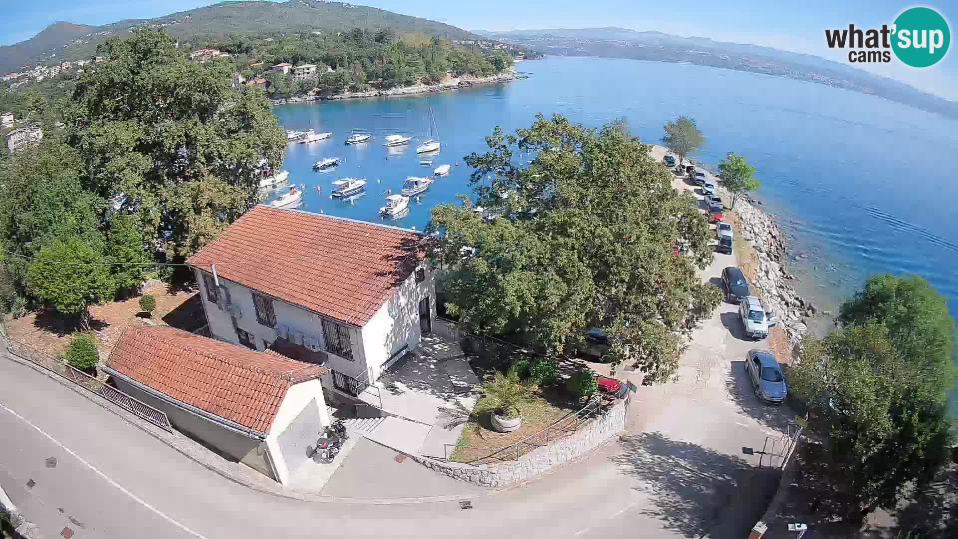 Ika Harbor Webcam – LIVE View of the Harbor and Opatija Lights