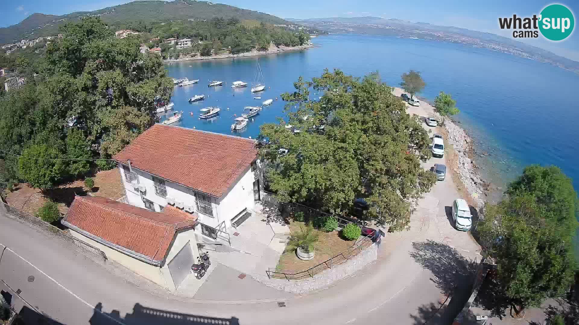 Ika Harbor Webcam – LIVE View of the Harbor and Opatija Lights