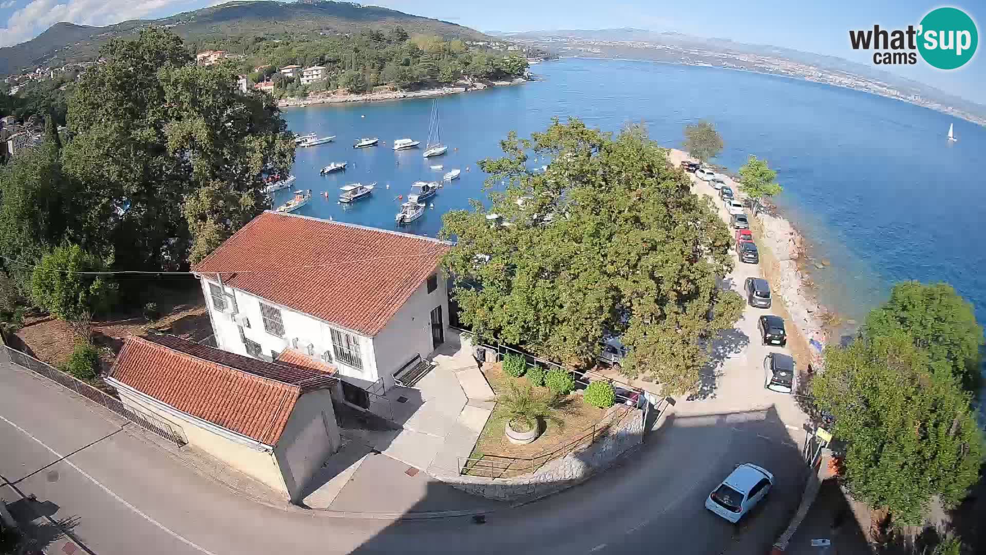Ika Harbor Webcam – LIVE View of the Harbor and Opatija Lights