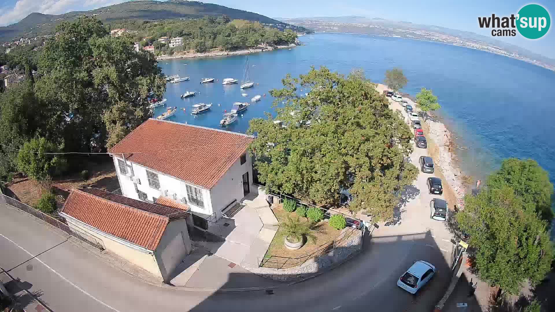 Ika Harbor Webcam – LIVE View of the Harbor and Opatija Lights