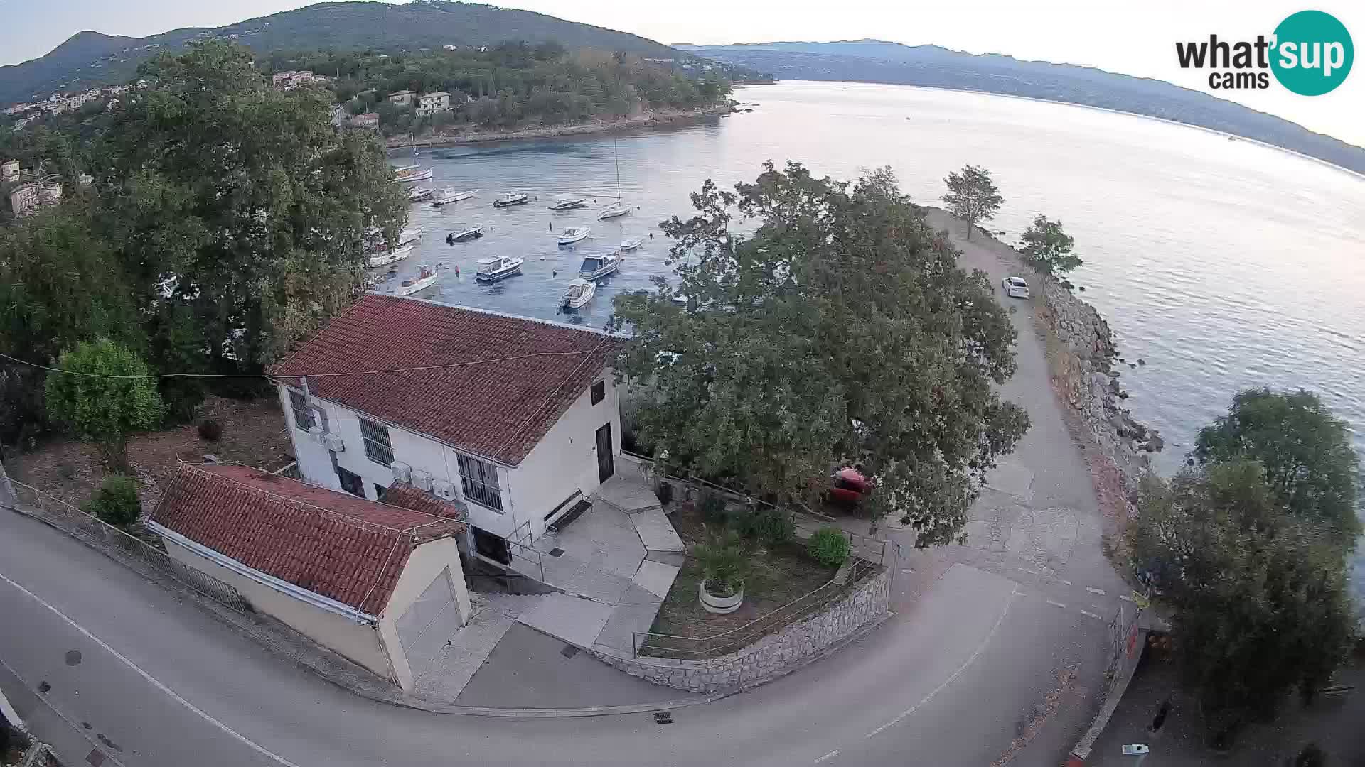 Ika Harbor Webcam – LIVE View of the Harbor and Opatija Lights