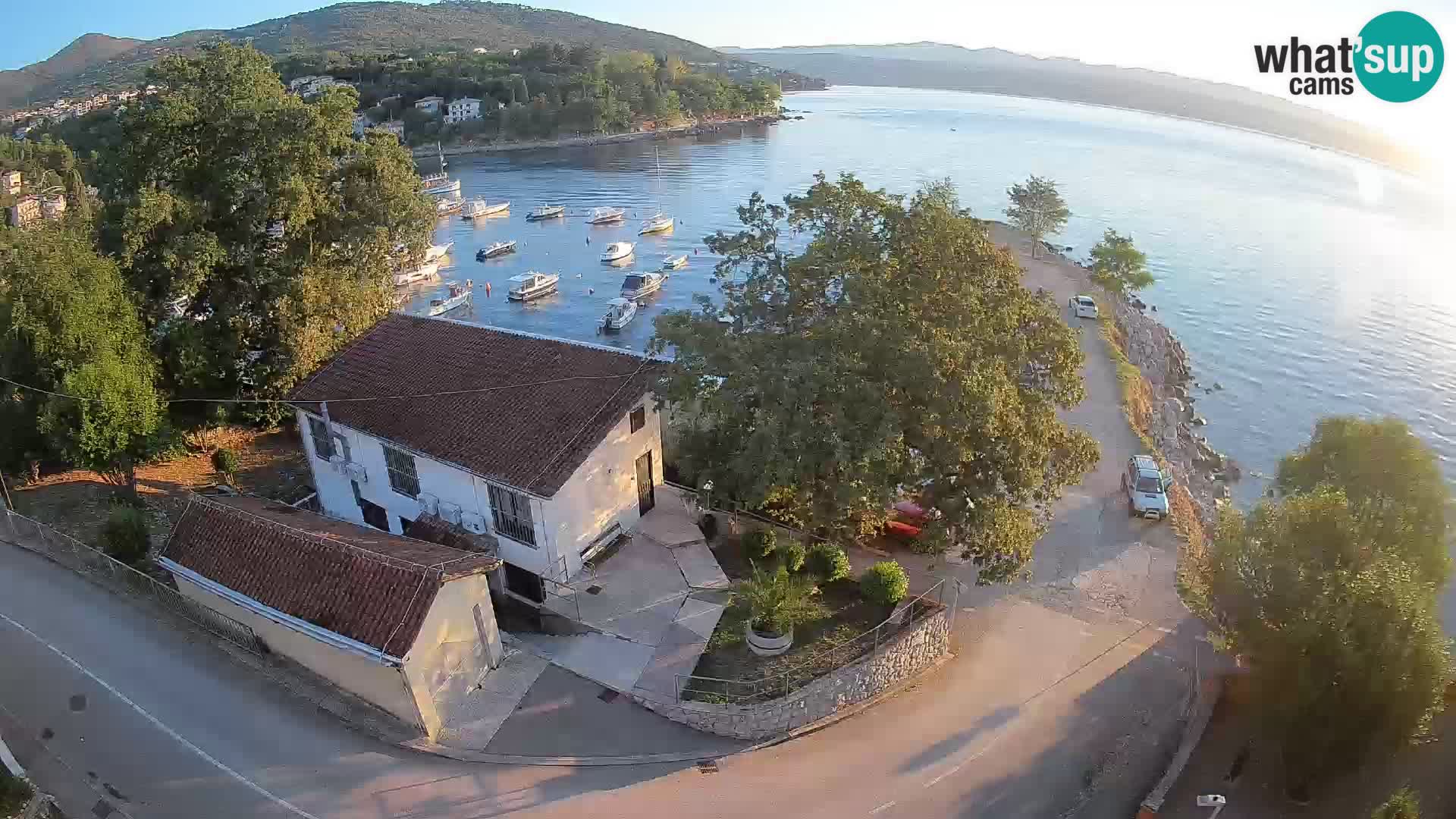 Ika Harbor Webcam – LIVE View of the Harbor and Opatija Lights