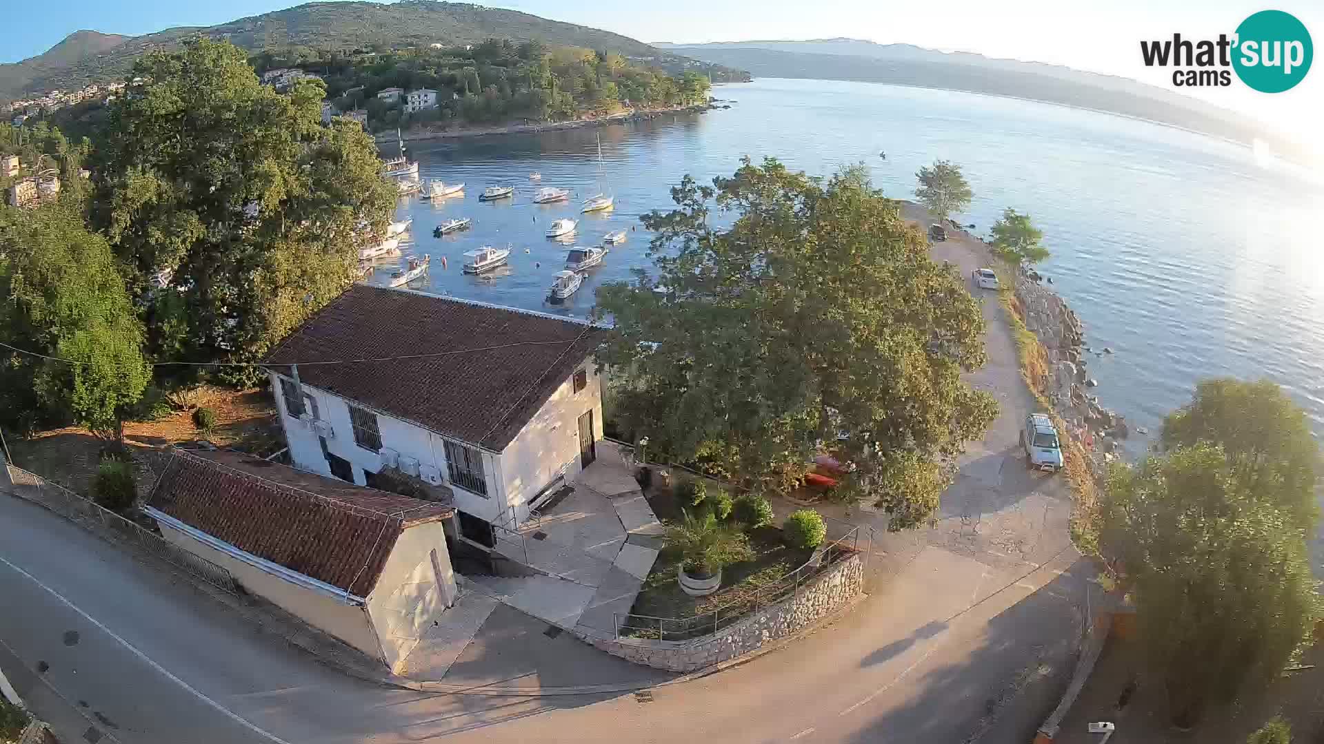 Ika Harbor Webcam – LIVE View of the Harbor and Opatija Lights