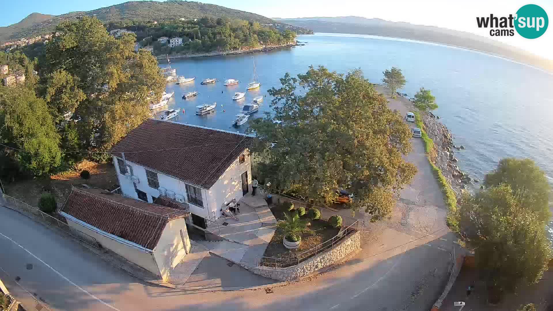 Ika Harbor Webcam – LIVE View of the Harbor and Opatija Lights