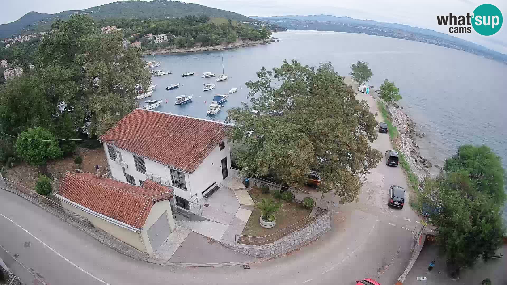 Ika Harbor Webcam – LIVE View of the Harbor and Opatija Lights