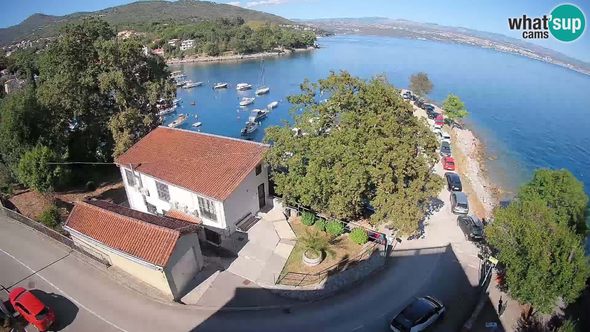 Ika Harbor Webcam – LIVE View of the Harbor and Opatija Lights