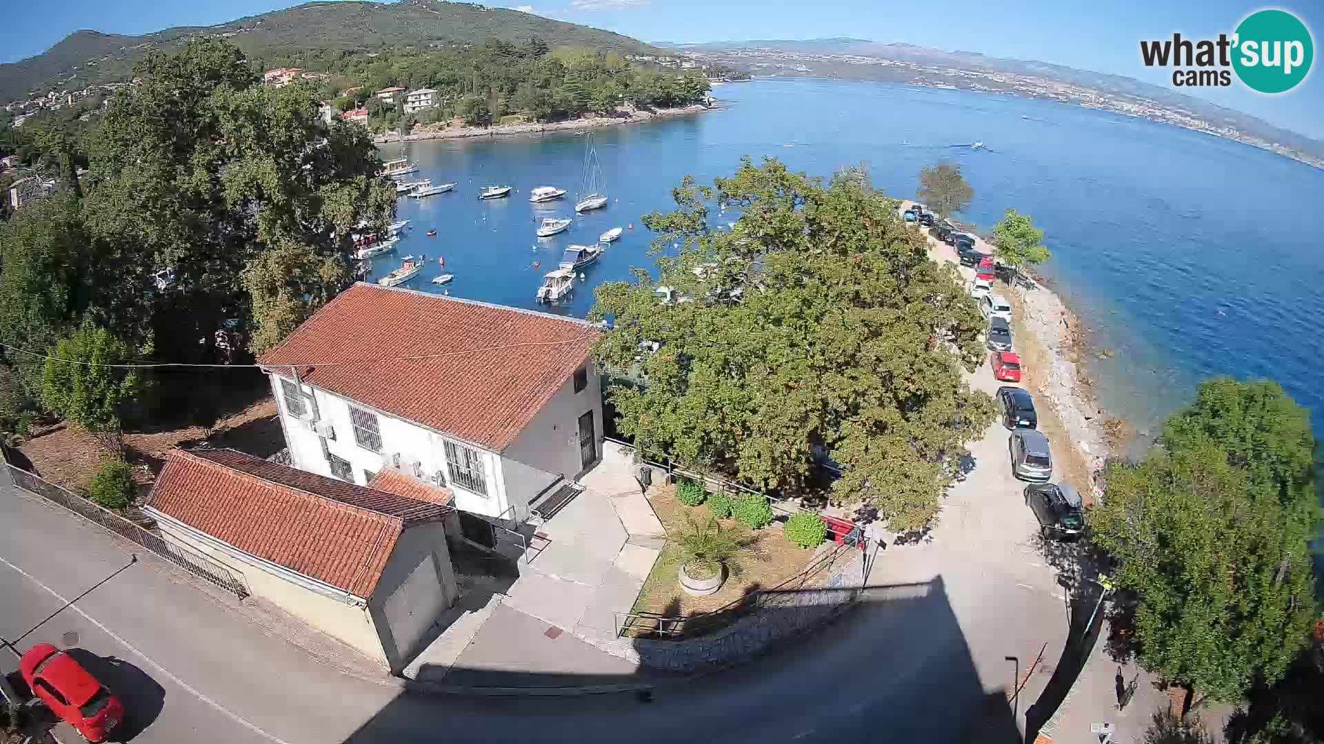 Ika Harbor Webcam – LIVE View of the Harbor and Opatija Lights
