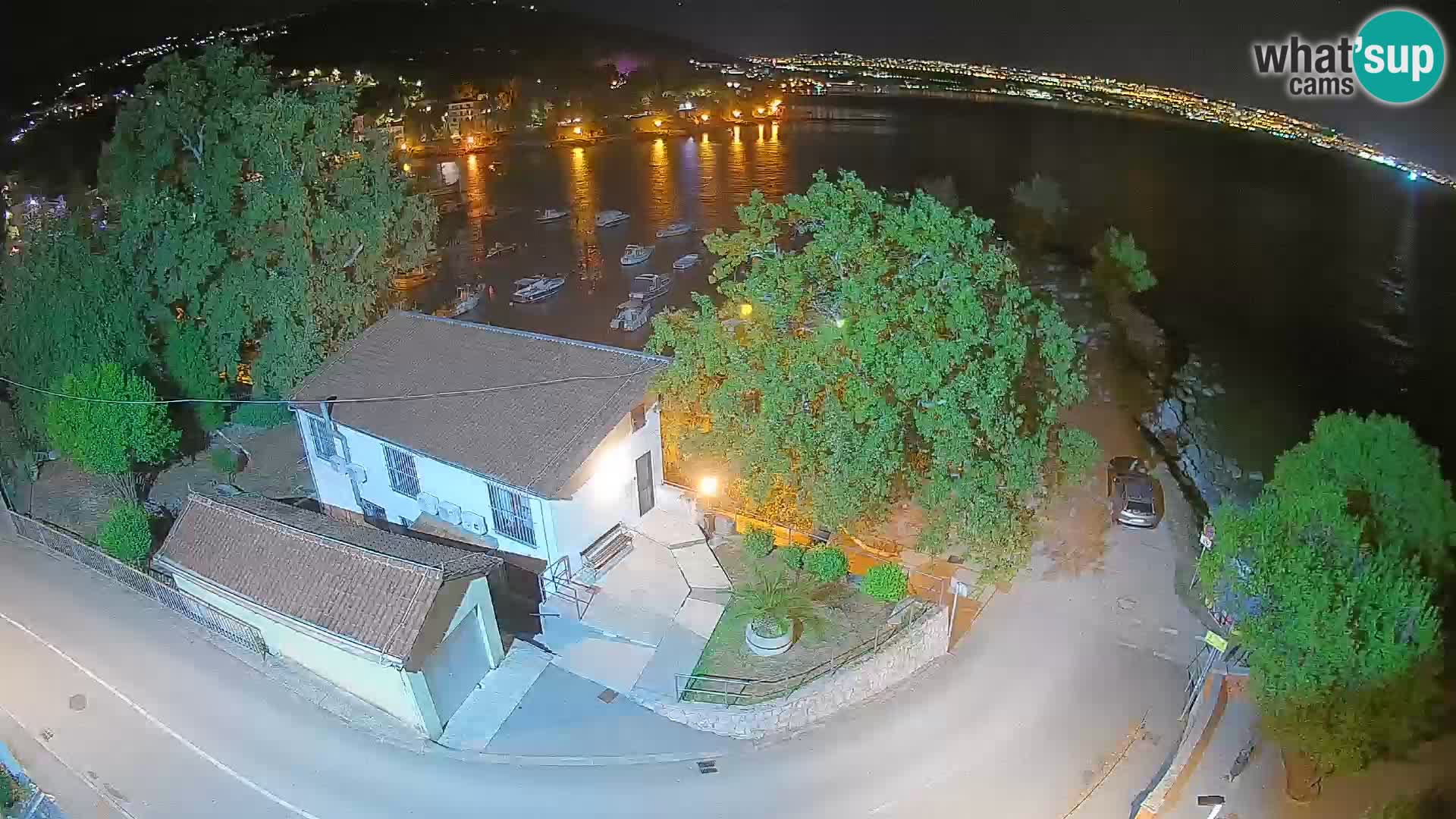 Ika Harbor Webcam – LIVE View of the Harbor and Opatija Lights