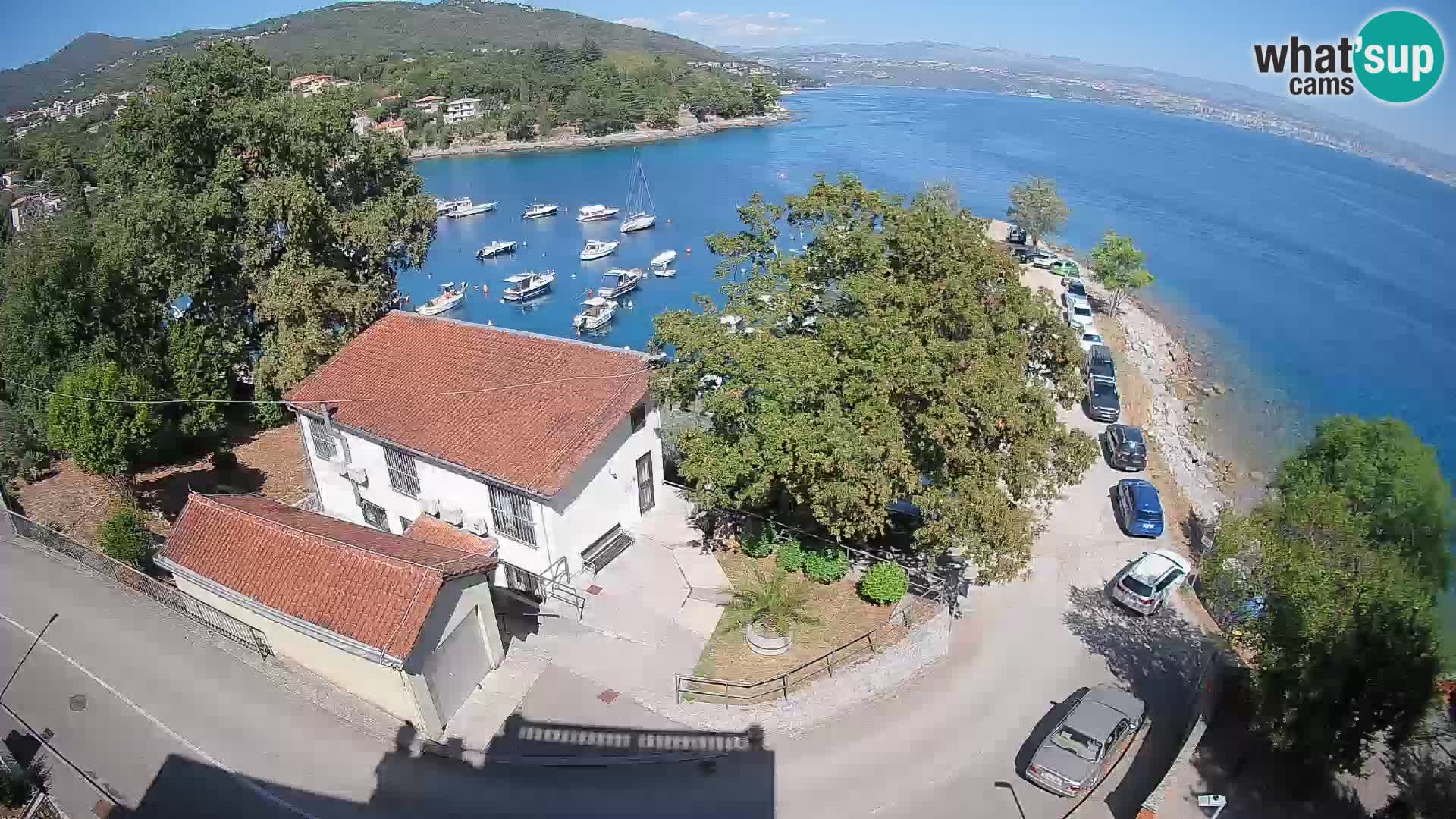 Ika Harbor Webcam – LIVE View of the Harbor and Opatija Lights