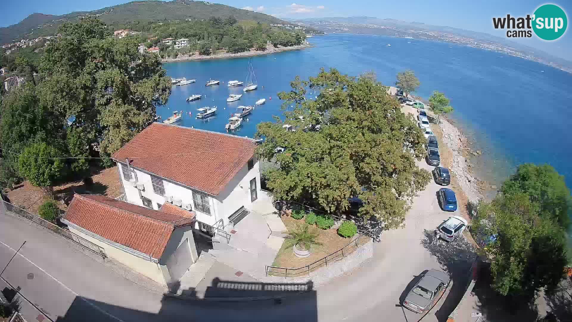 Ika Harbor Webcam – LIVE View of the Harbor and Opatija Lights