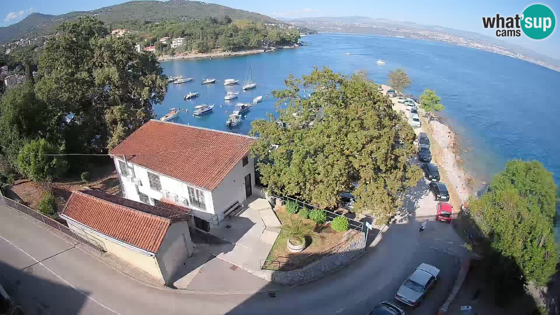 Ika Harbor Webcam – LIVE View of the Harbor and Opatija Lights