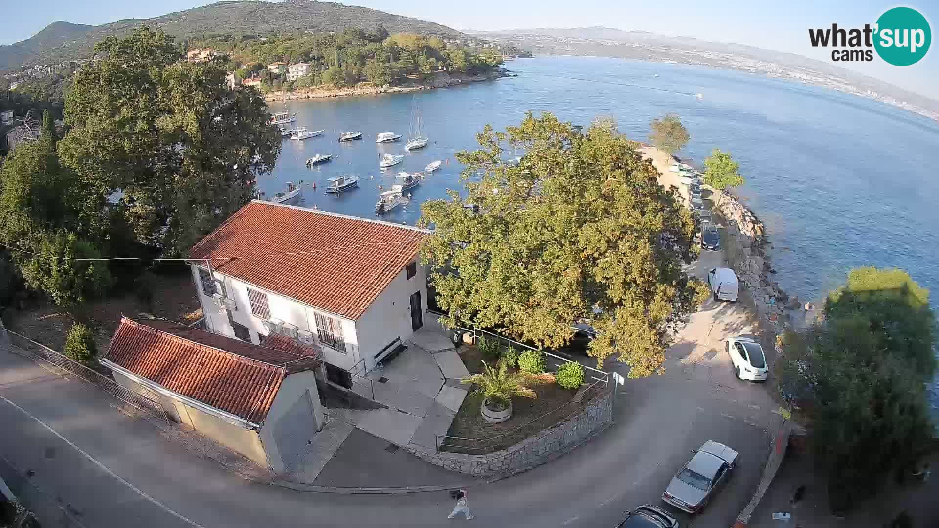 Ika Harbor Webcam – LIVE View of the Harbor and Opatija Lights