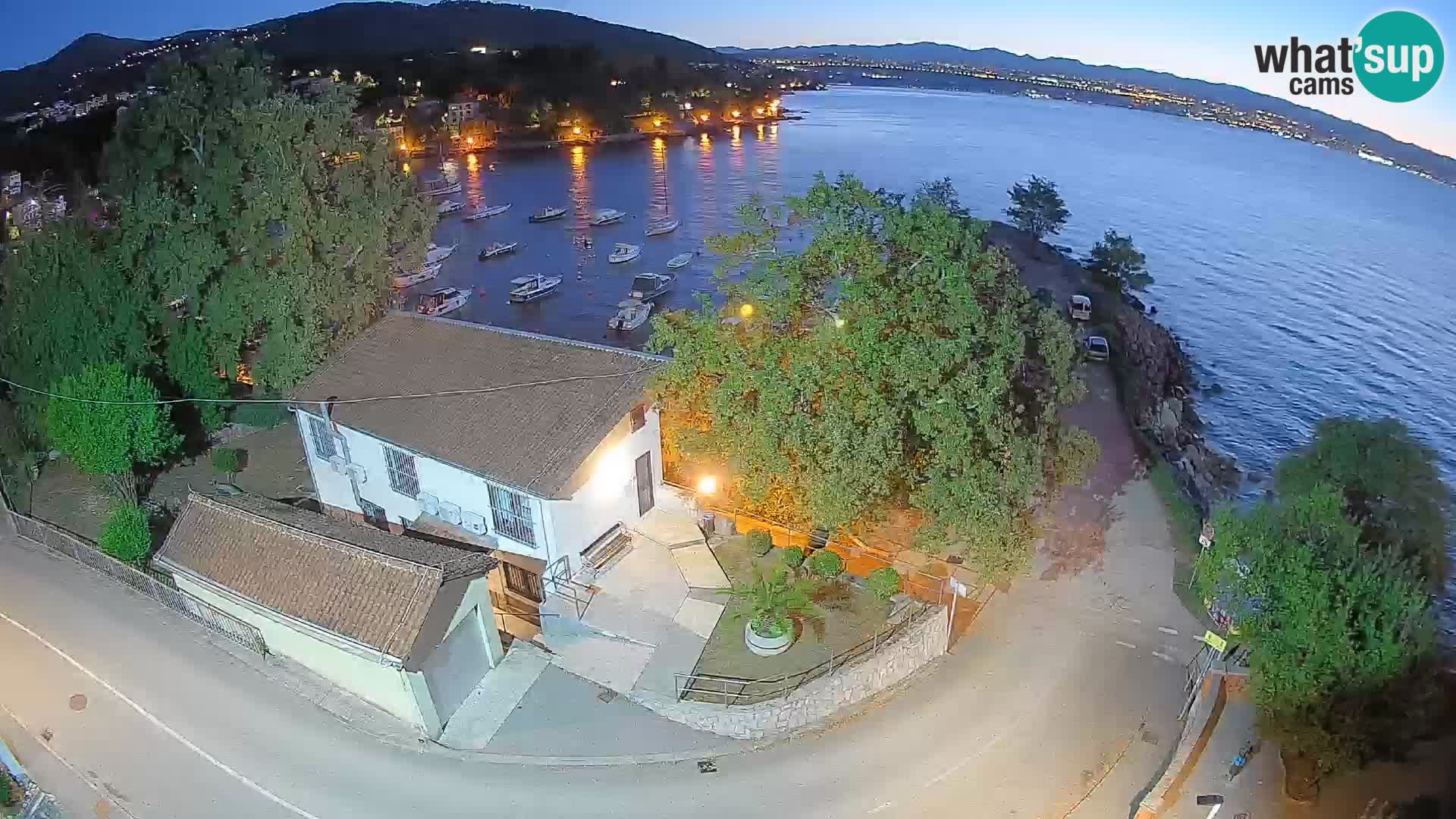 Webcam puerto de Ika – Vista en directo y luces de Opatija