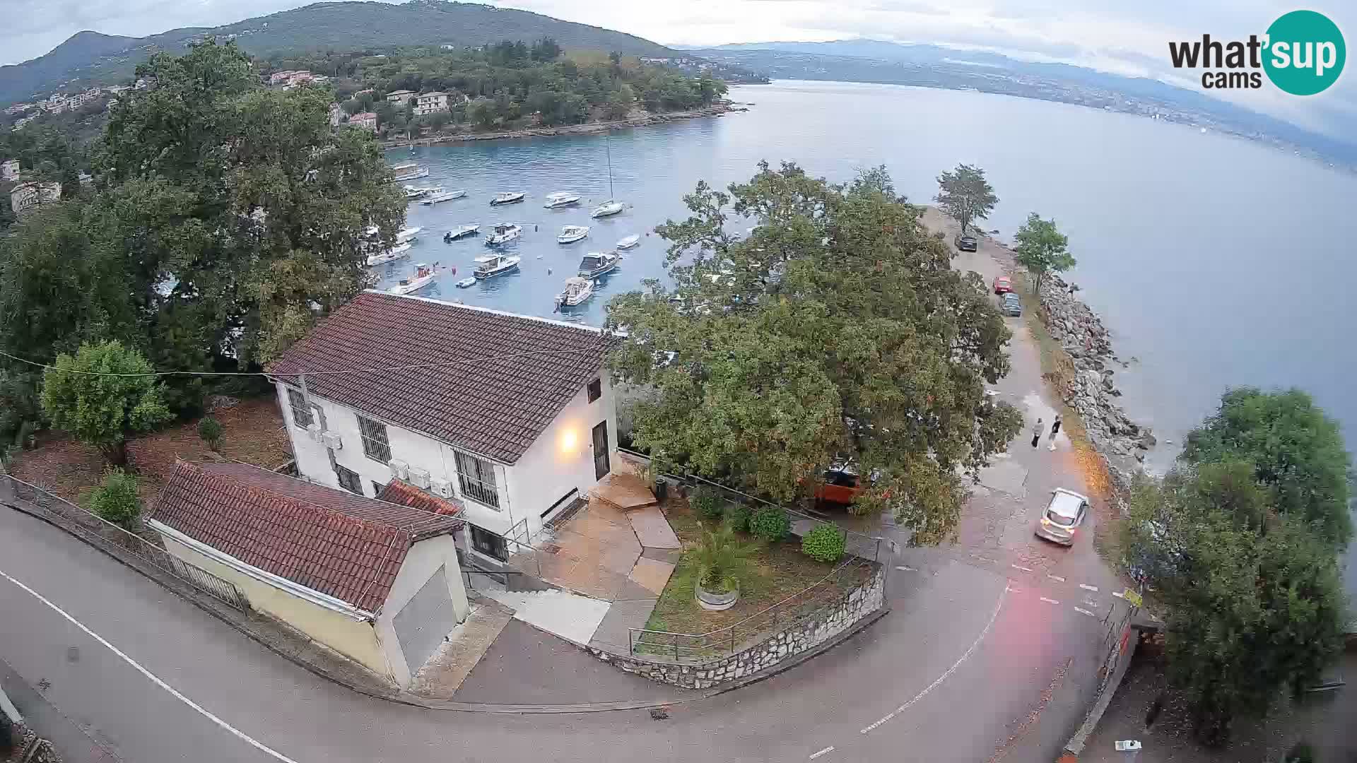 Ika Harbor Webcam – LIVE View of the Harbor and Opatija Lights