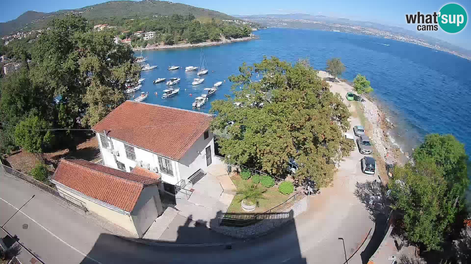 Ika Harbor Webcam – LIVE View of the Harbor and Opatija Lights