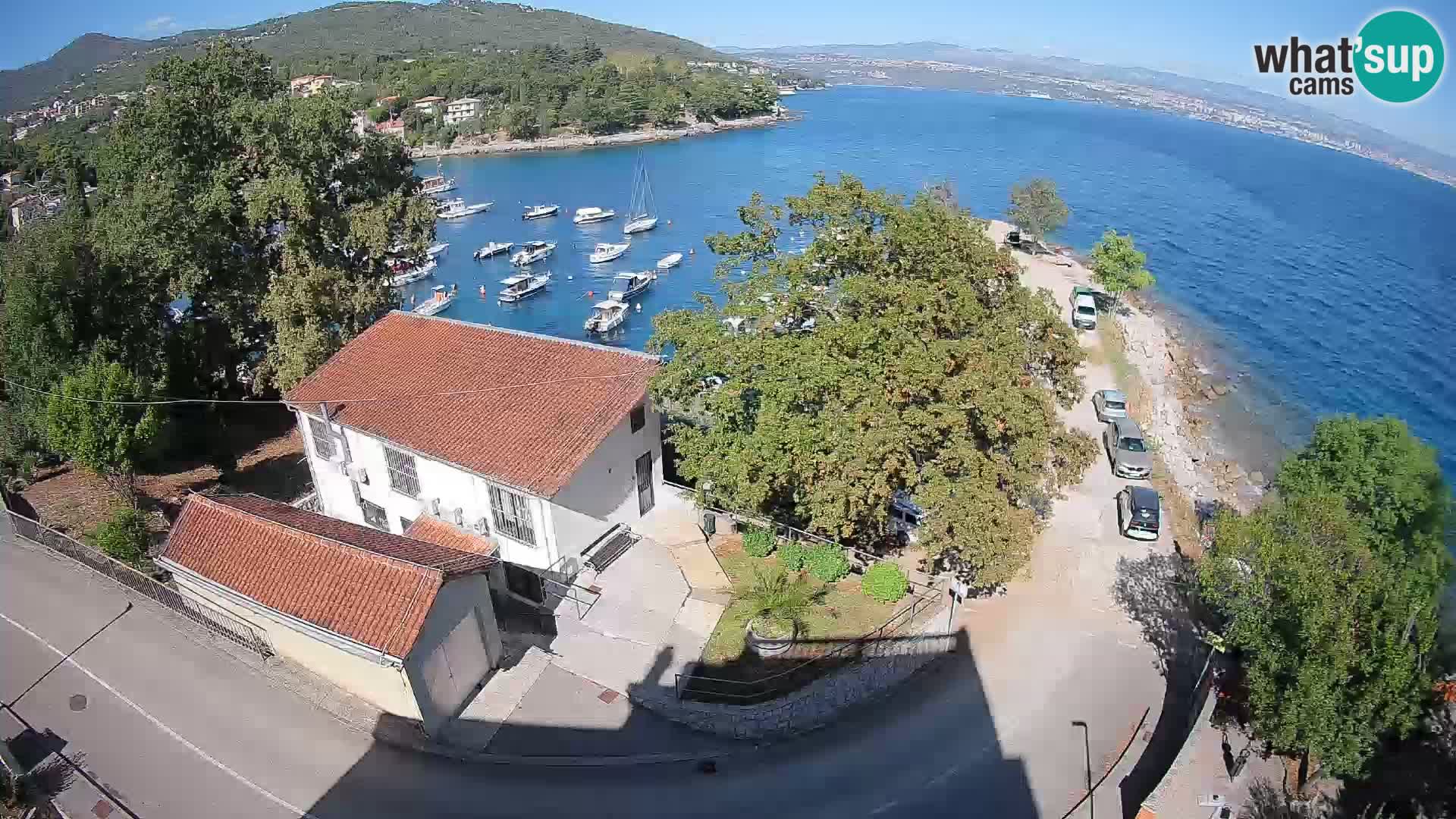 Ika Harbor Webcam – LIVE View of the Harbor and Opatija Lights
