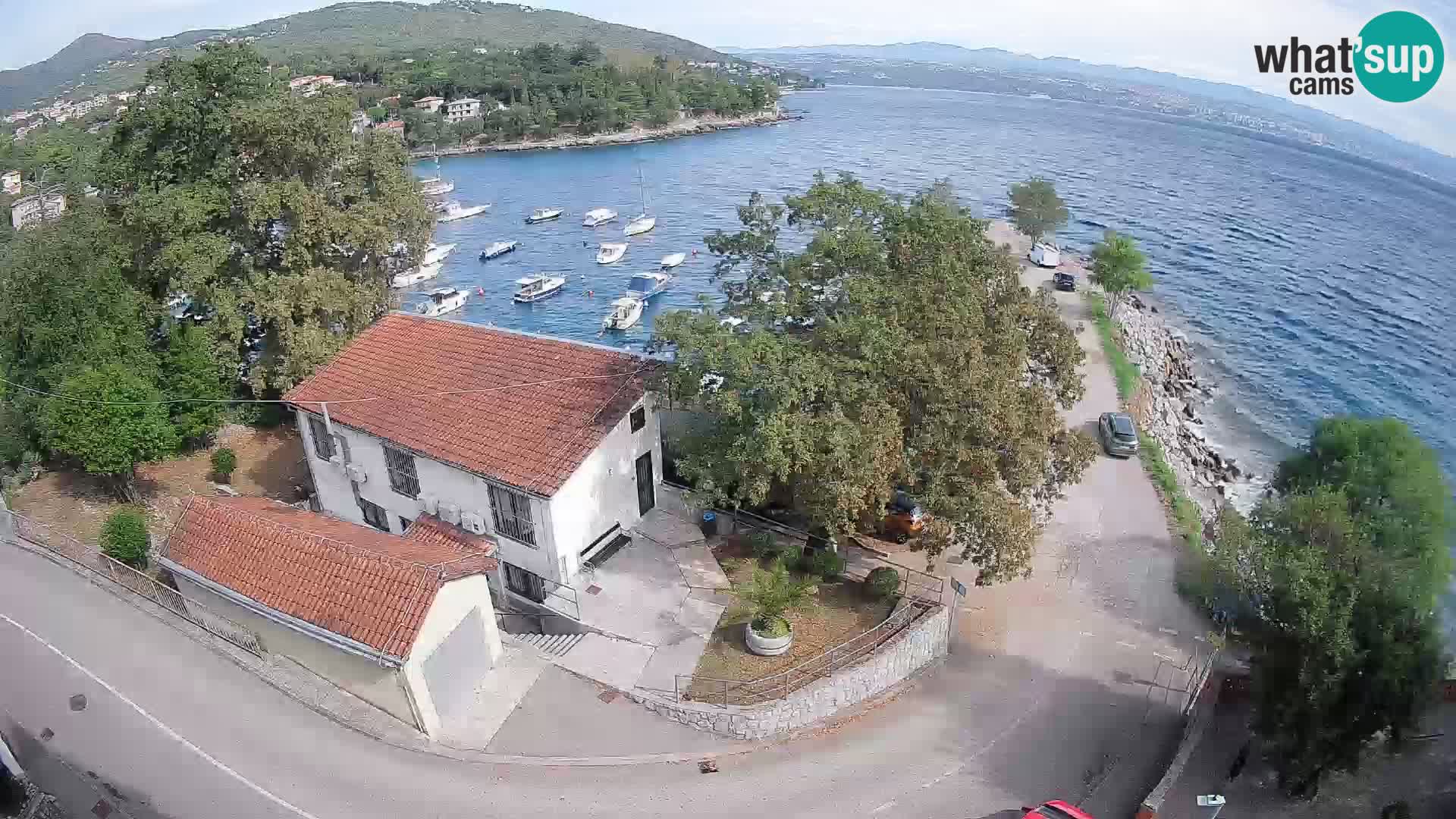 Ika Harbor Webcam – LIVE View of the Harbor and Opatija Lights