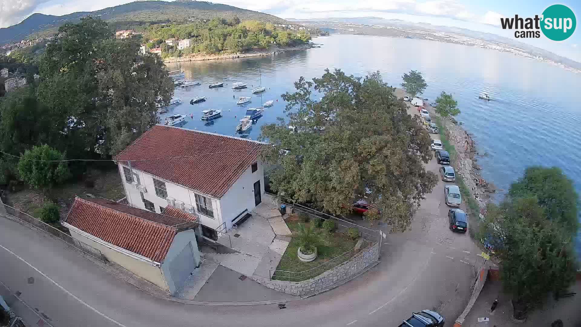 Ika Harbor Webcam – LIVE View of the Harbor and Opatija Lights