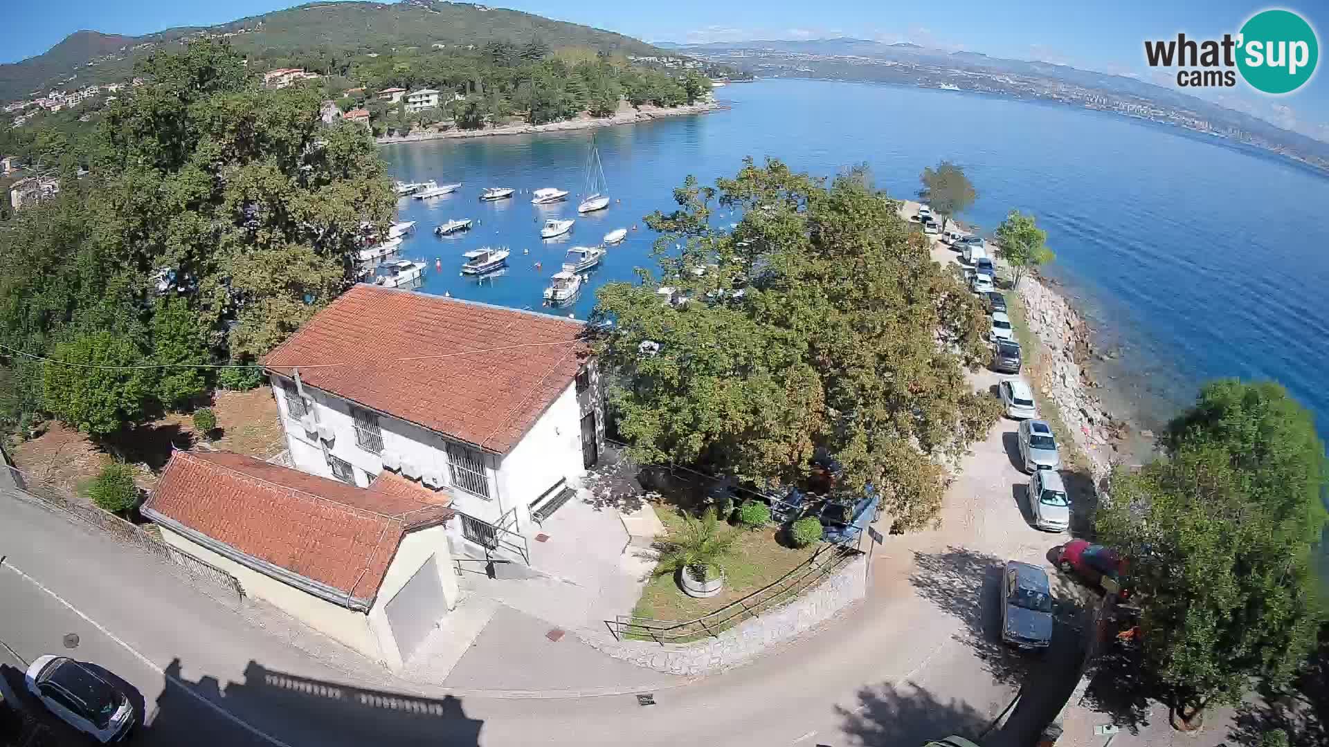 Ika Harbor Webcam – LIVE View of the Harbor and Opatija Lights