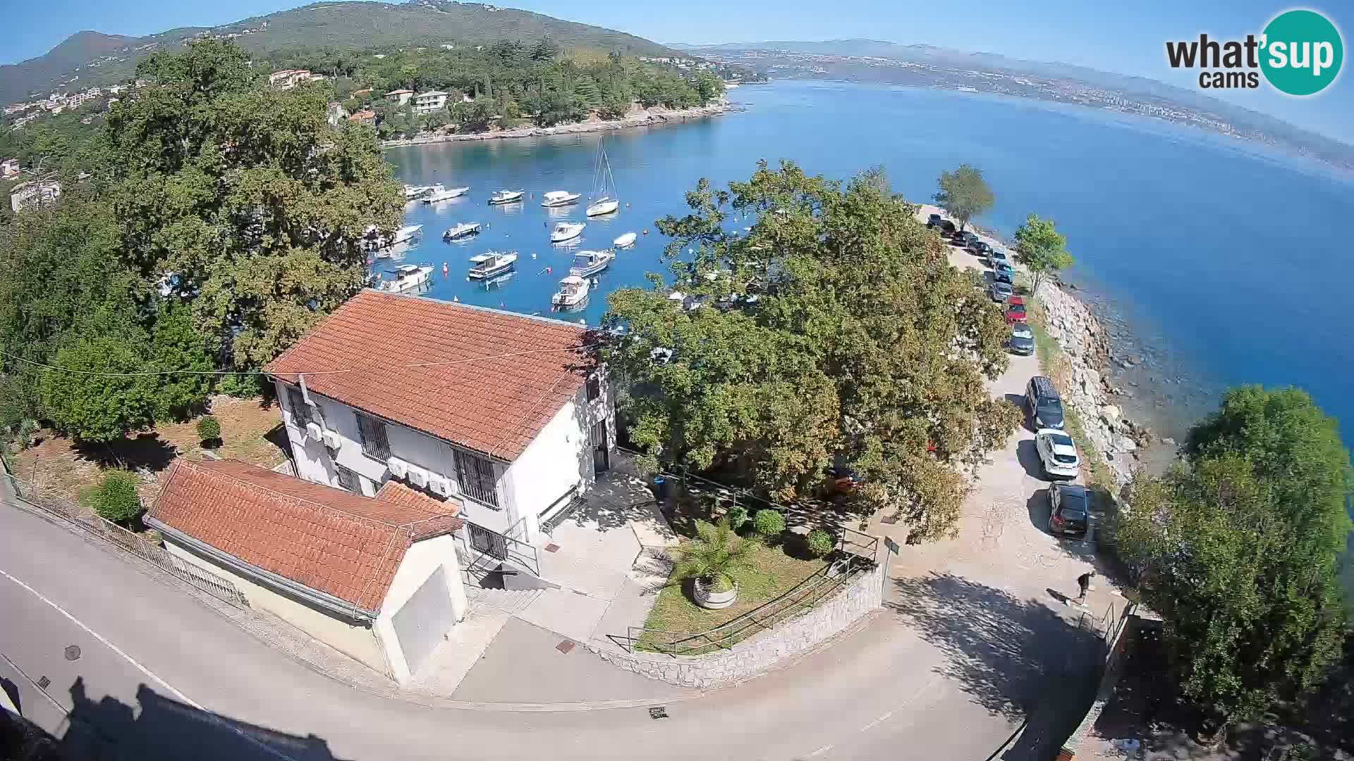 Ika Harbor Webcam – LIVE View of the Harbor and Opatija Lights