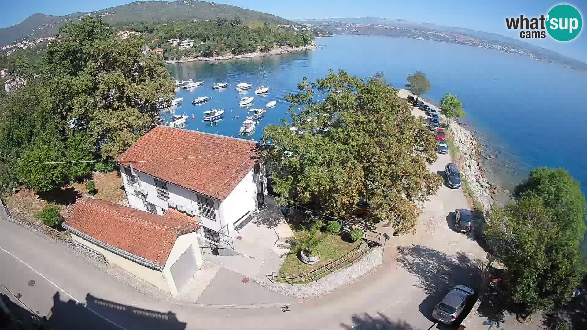 Ika Harbor Webcam – LIVE View of the Harbor and Opatija Lights