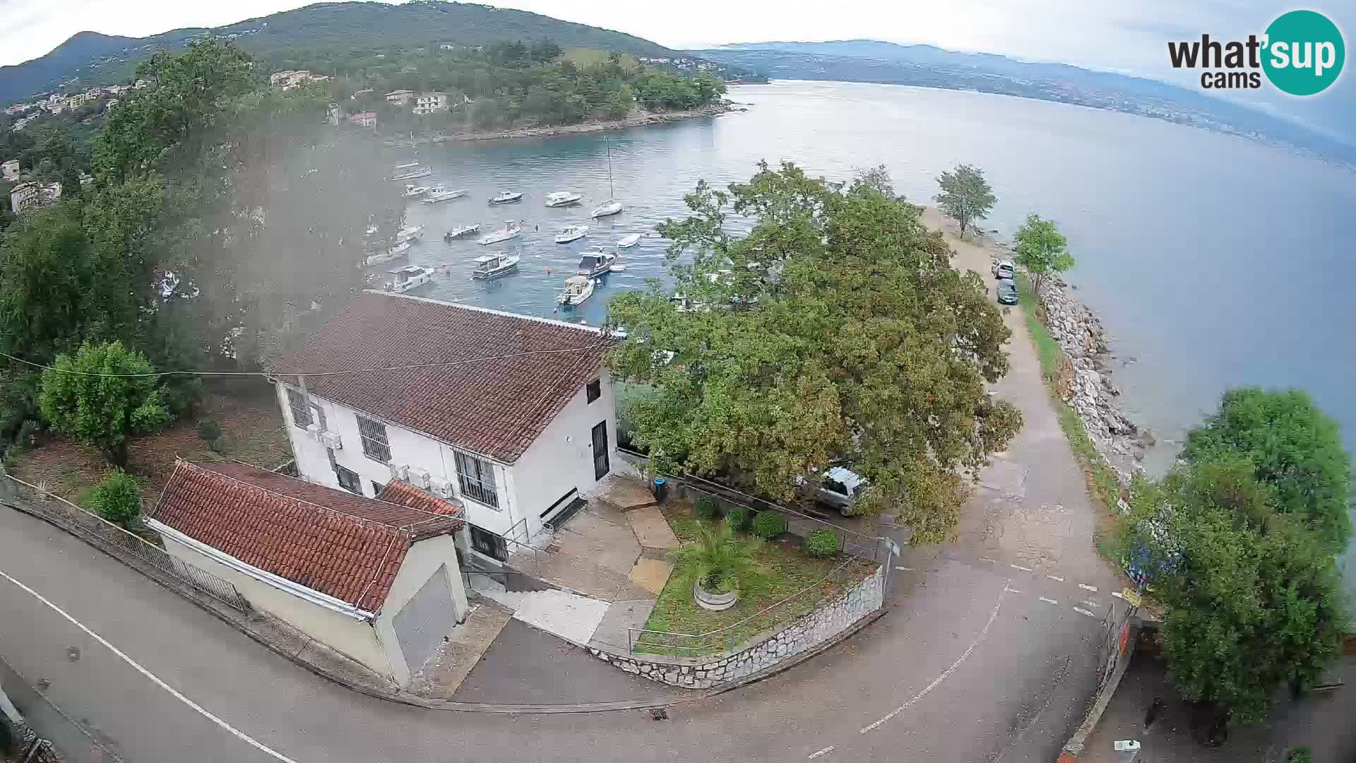 Ika Harbor Webcam – LIVE View of the Harbor and Opatija Lights