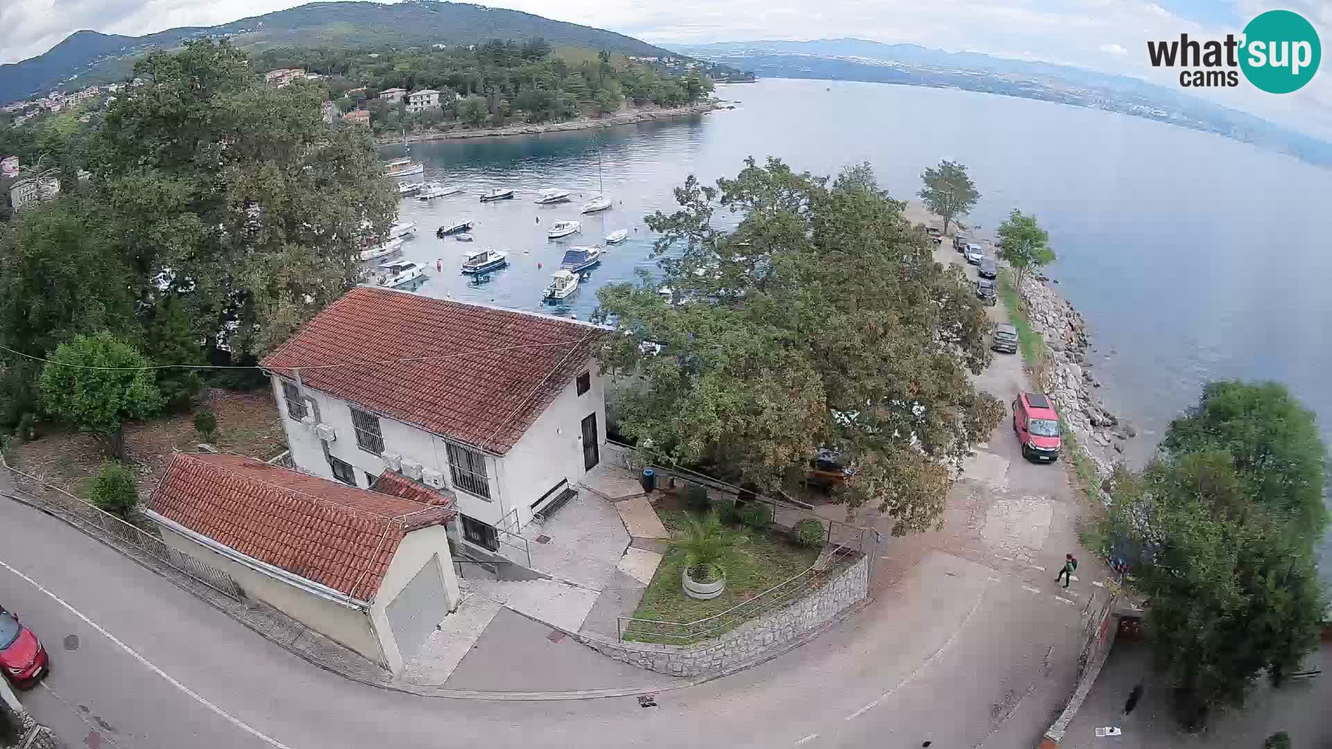 Ika Harbor Webcam – LIVE View of the Harbor and Opatija Lights